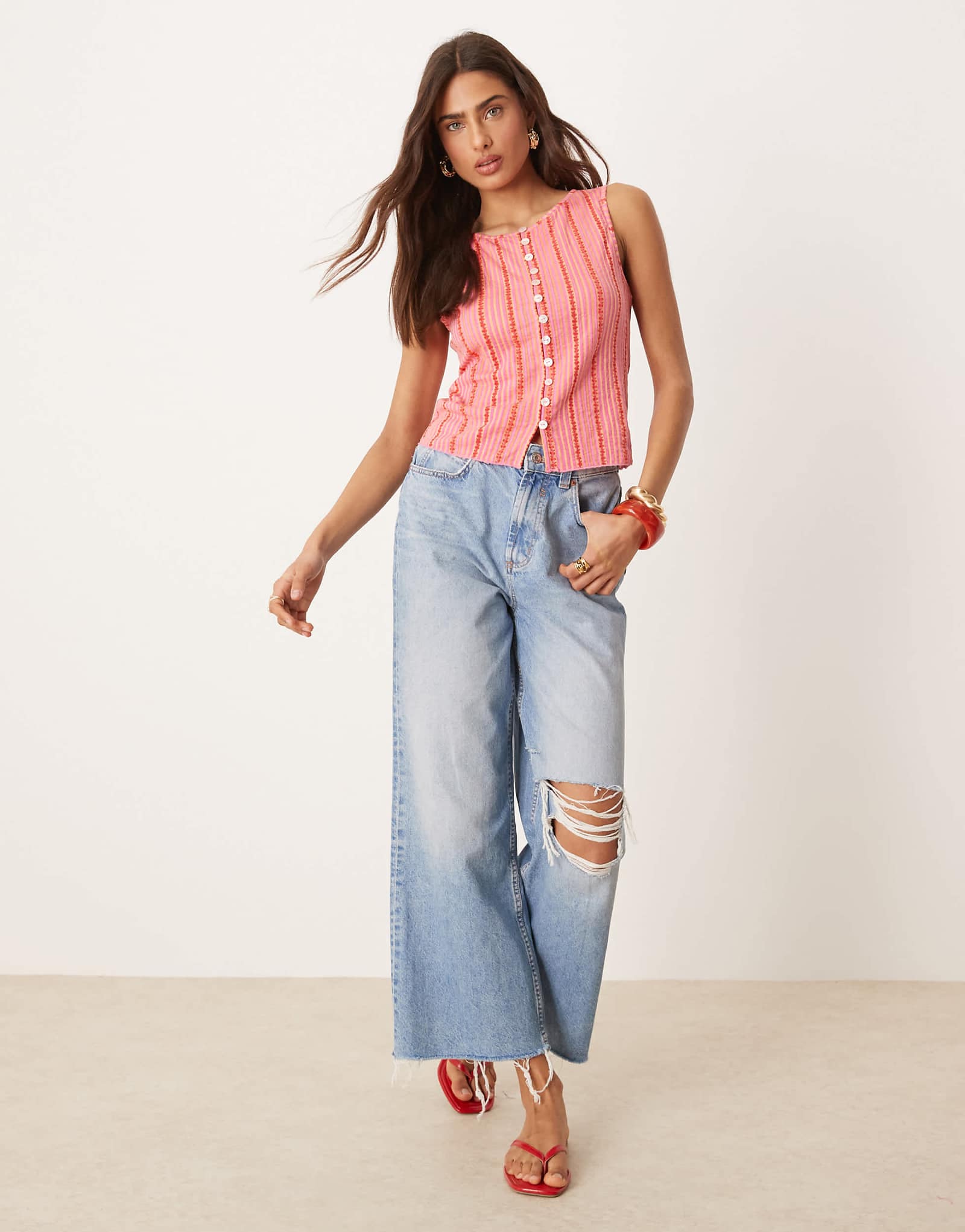 Вишневая майка на пуговицах с принтом Free People tilly с принтом Свободные люди 11790₽