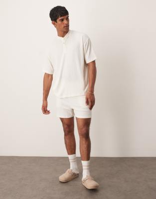 ДИЗАЙНЕРСКИЙ лаунж-комплект из объемного трикотажа henley rib кремового цвета от ASOS DESIGN