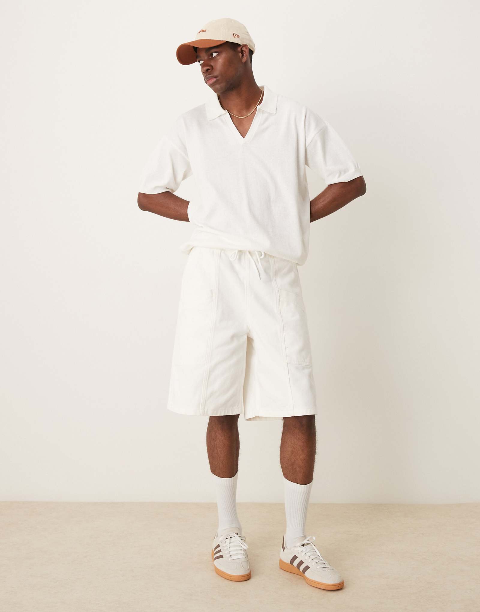 ДИЗАЙНЕРСКИЕ брюки-карго ASOS с завязками из необработанного экрю 6290₽