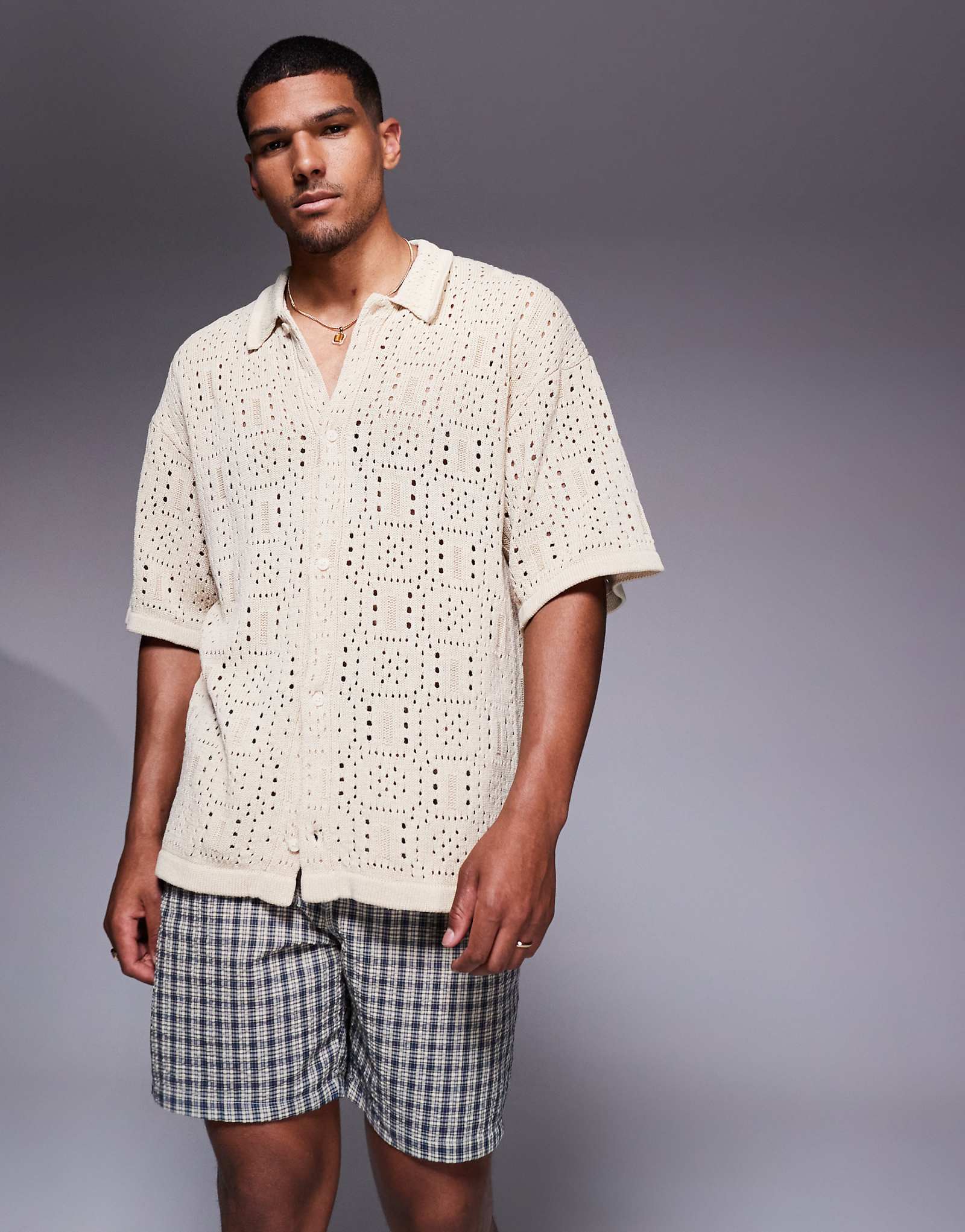 Рубашка ADPT, связанная крючком кремового цвета