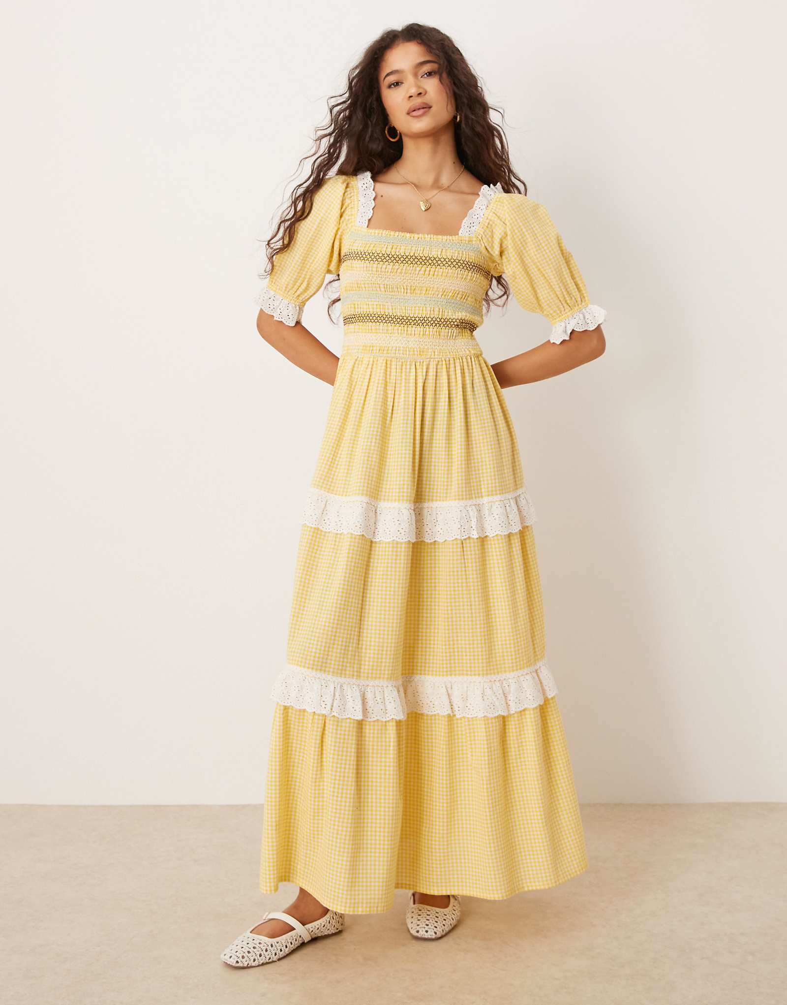 Желтое платье мидакси с пышными рукавами в полоску из неоновой розы в желтую клетку 19790₽