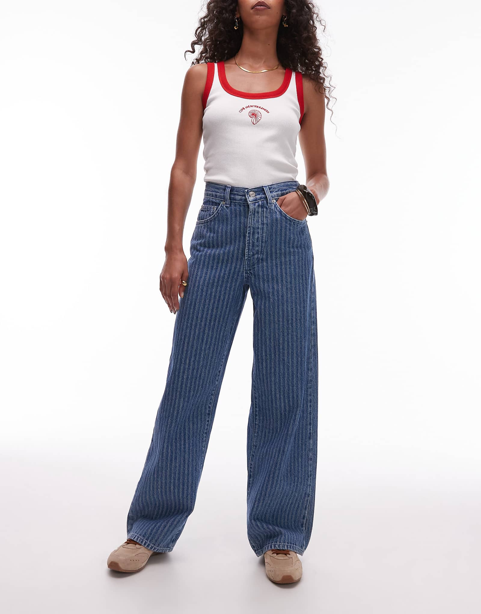 Прямые джинсы свободного кроя Topshop средней посадки в синюю полоску 10390₽