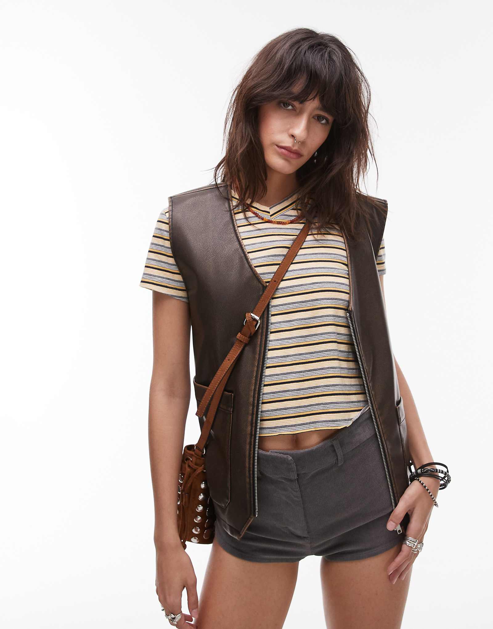 Футболка Lioness North light с v-образным вырезом и коротким рукавом в желтую полоску