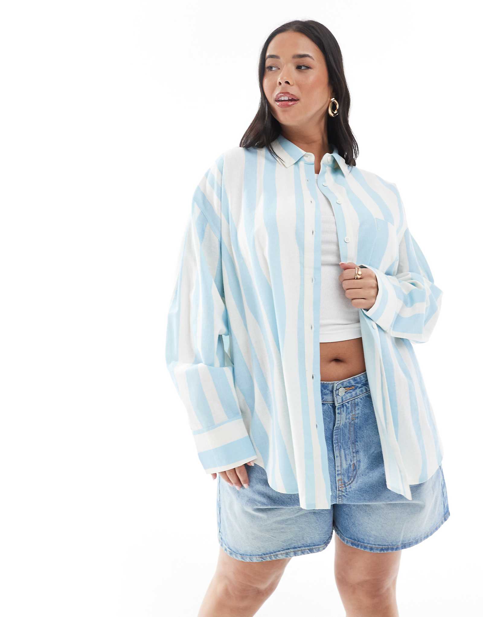 Рубашка оверсайз из льняной смеси ASOS DESIGN Curve в размытую полоску 5290₽