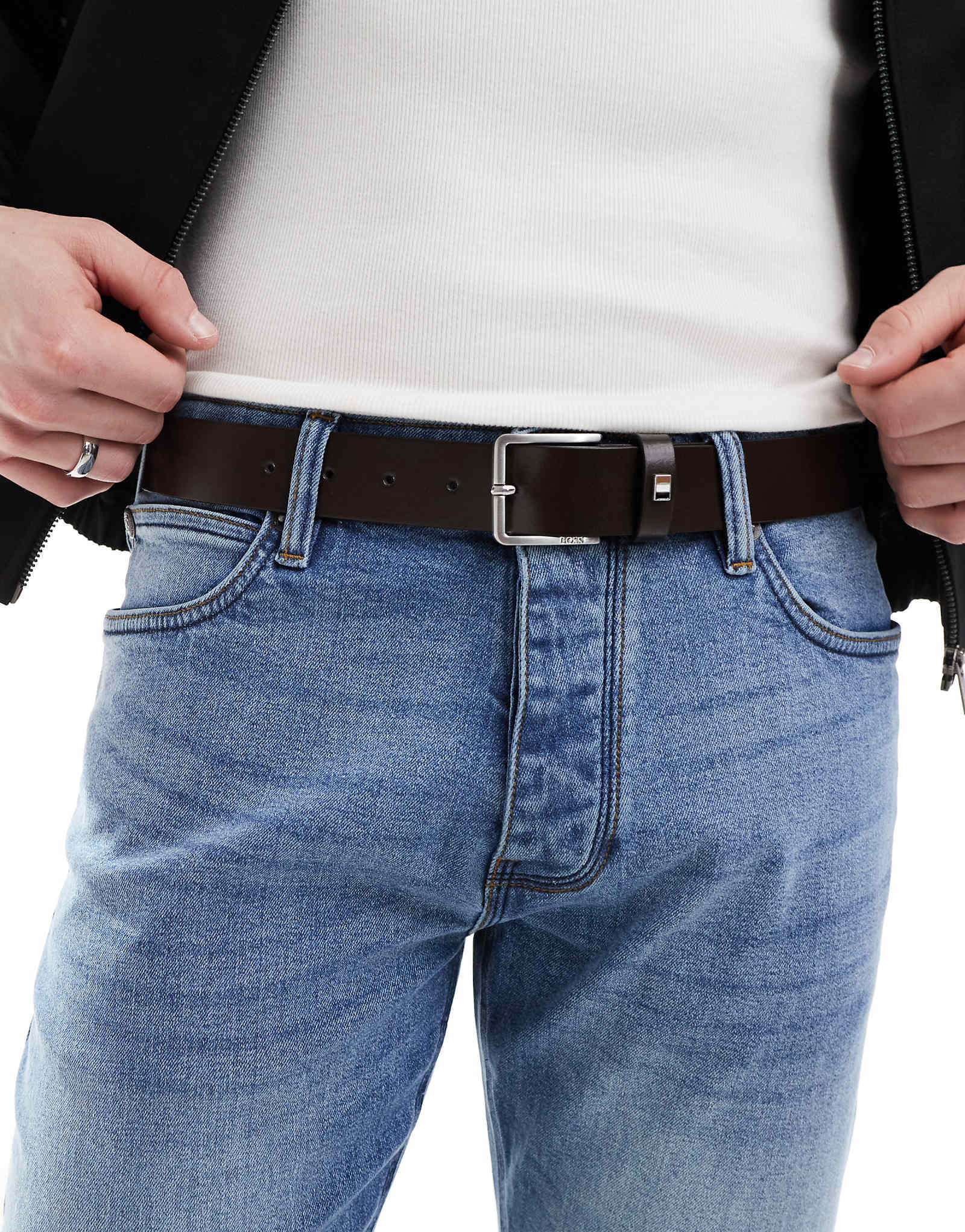 Кожаный ремень с пряжкой с логотипом BOSS Ther темно-коричневого цвета 10690₽