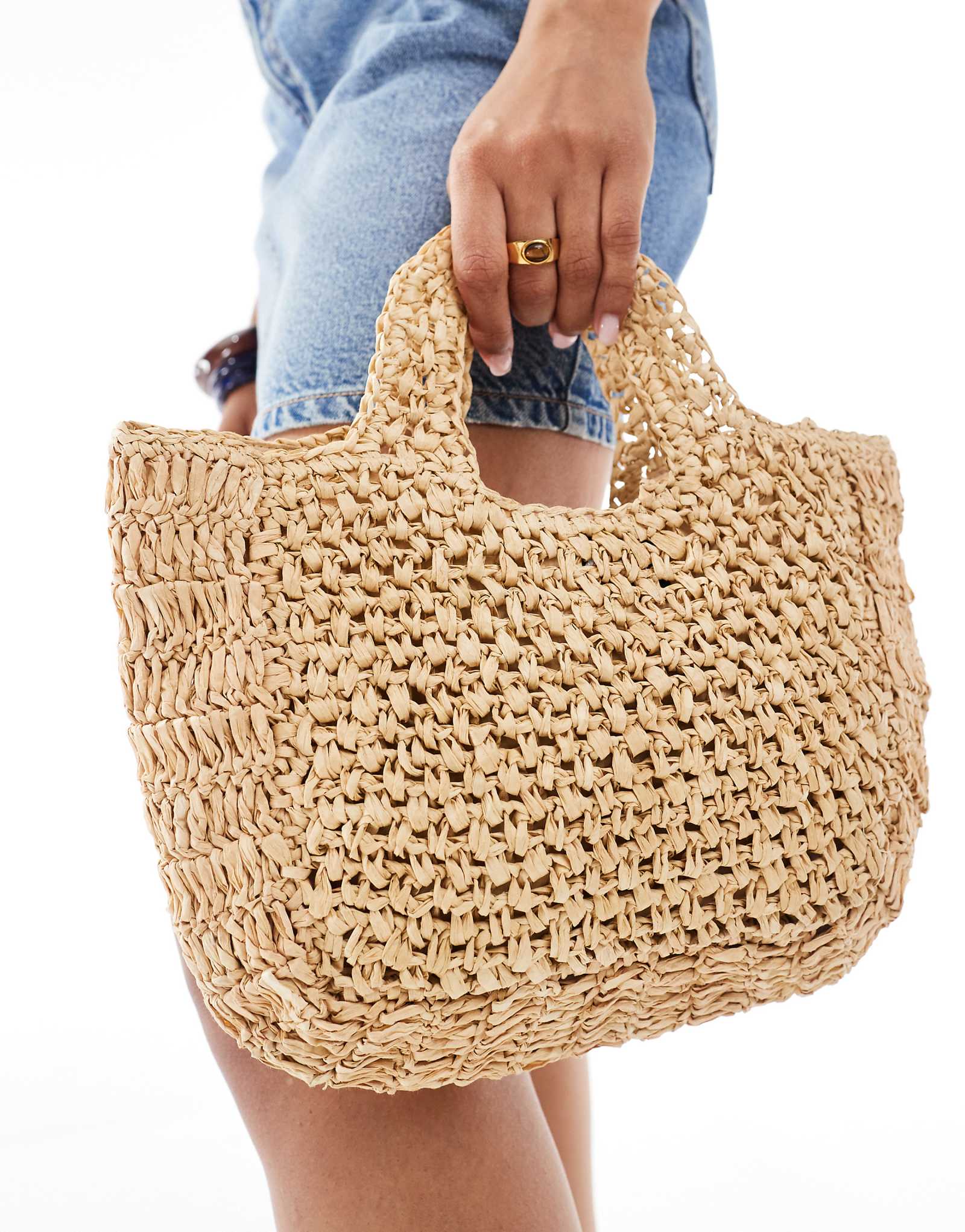 Мини-сумка Native Youth с верхней ручкой из рафии натурального цвета