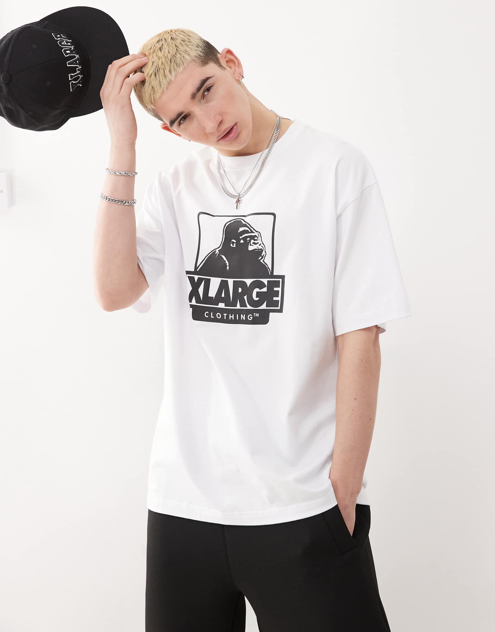 Футболка оверсайз XLARGE белого цвета с графическим изображением логотипа OG 14290₽