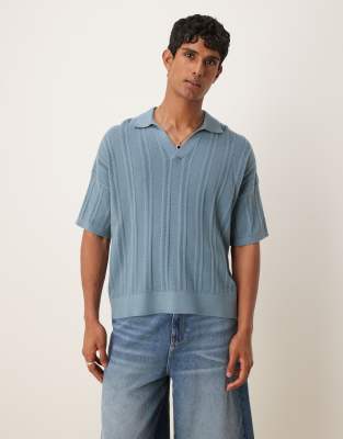 Поло ASOS DESIGN из объемного трикотажа с вырезами в виде ребер синего цвета
