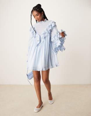ДИЗАЙНЕРСКОЕ мини-платье ASOS с высоким воротом и угловатыми оборками нежно-голубого цвета