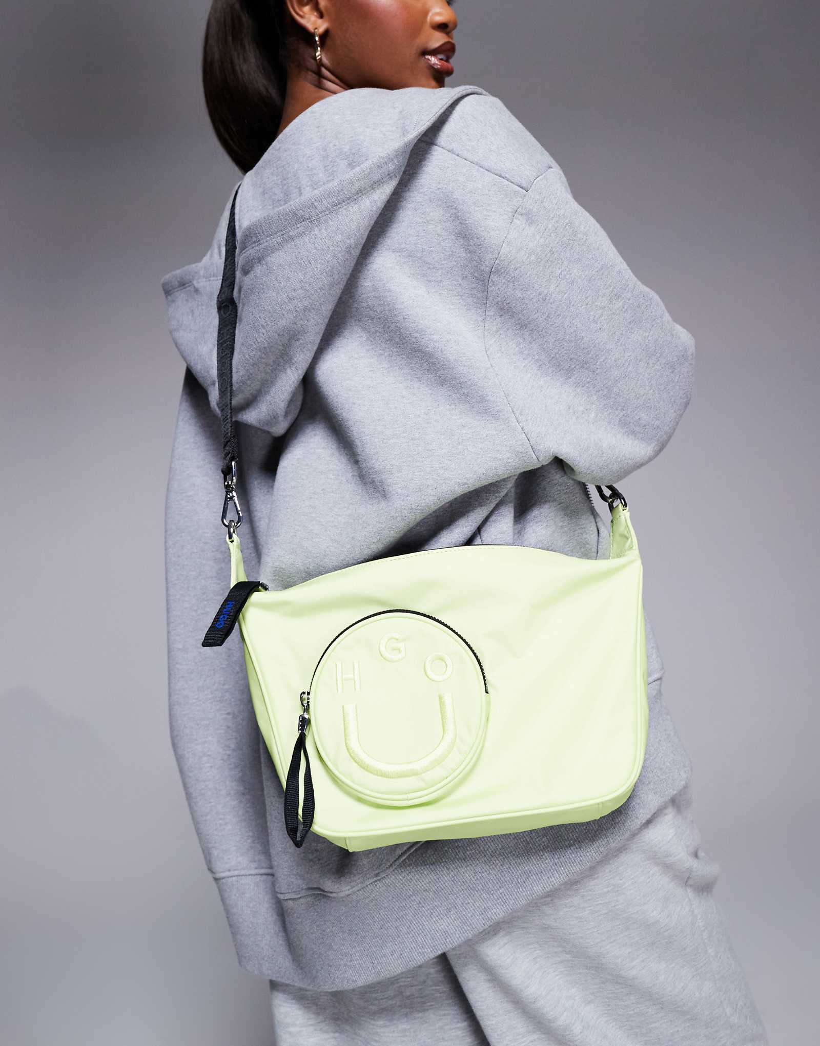 Синяя сумка через плечо HUGO с логотипом ярко-зеленого цвета