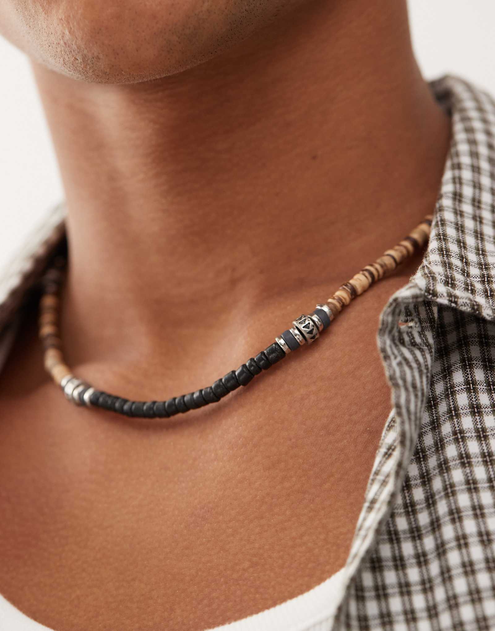 Классическое колье из бисера 77 пробы с металлическими подвесками темно-синего цвета 3690₽