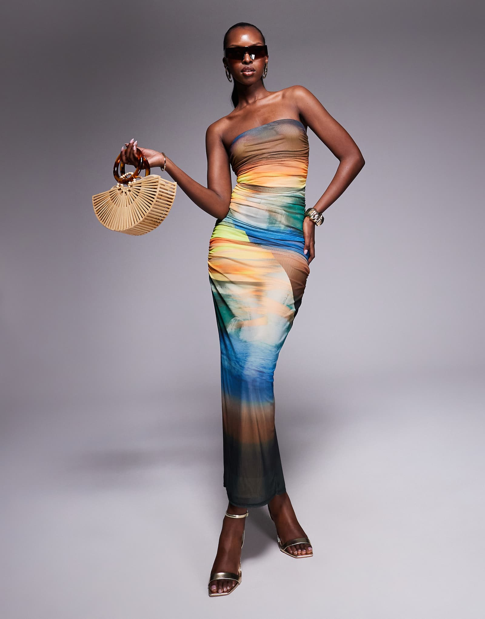 Платье мидакси с коротким рукавом из сетчатой ткани AFRM power mesh с принтом ocean ombre 8090₽