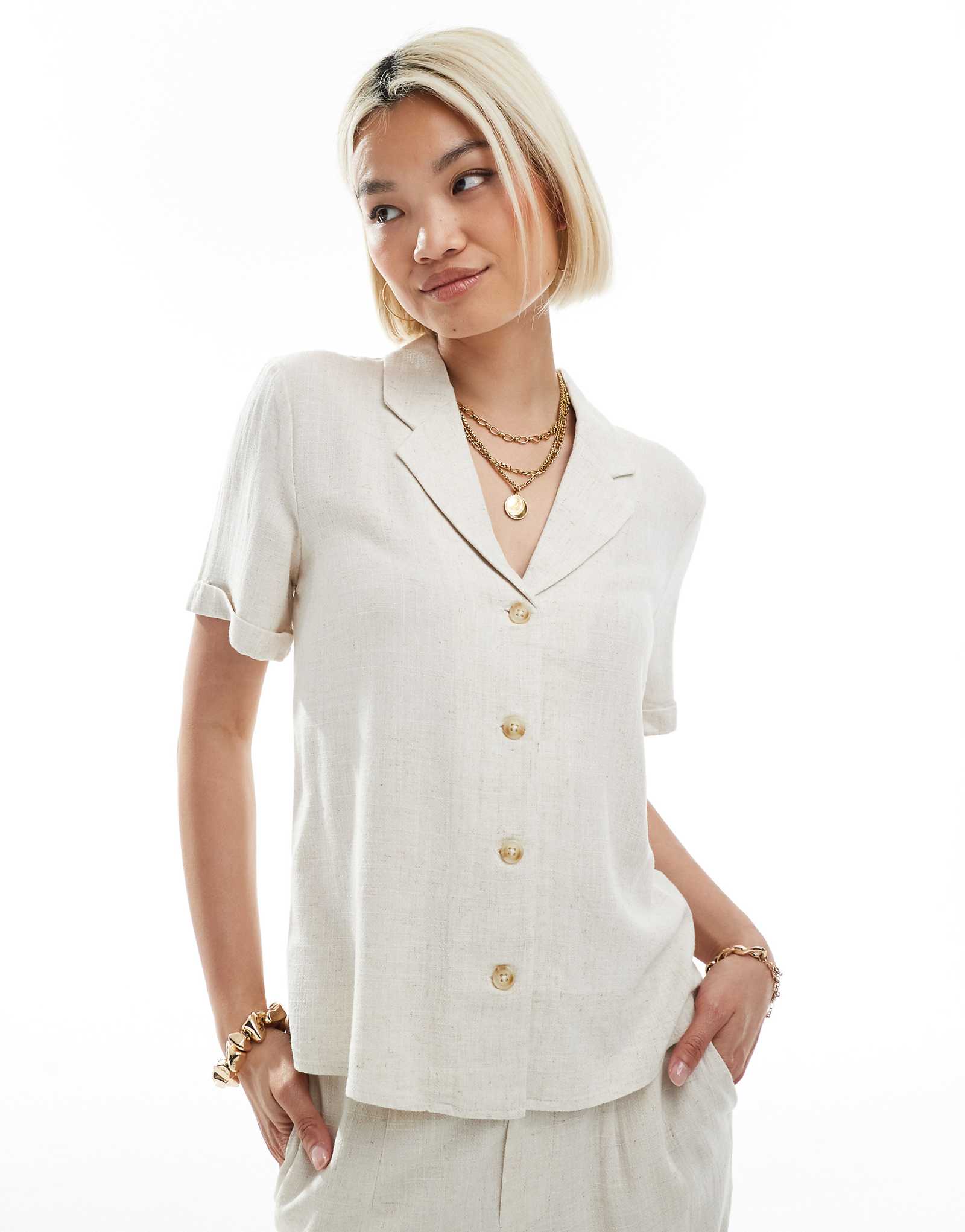 Льняная рубашка Object touch кремового цвета - часть комплекта 17790₽