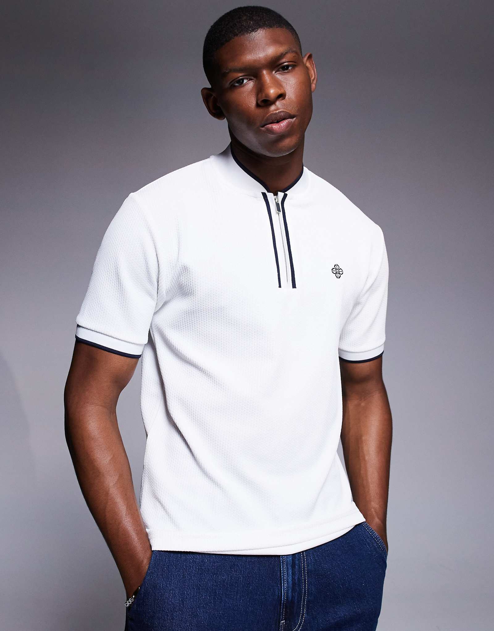 Бейсбольная рубашка-поло River Island с приталенным верхом белого цвета 12290₽