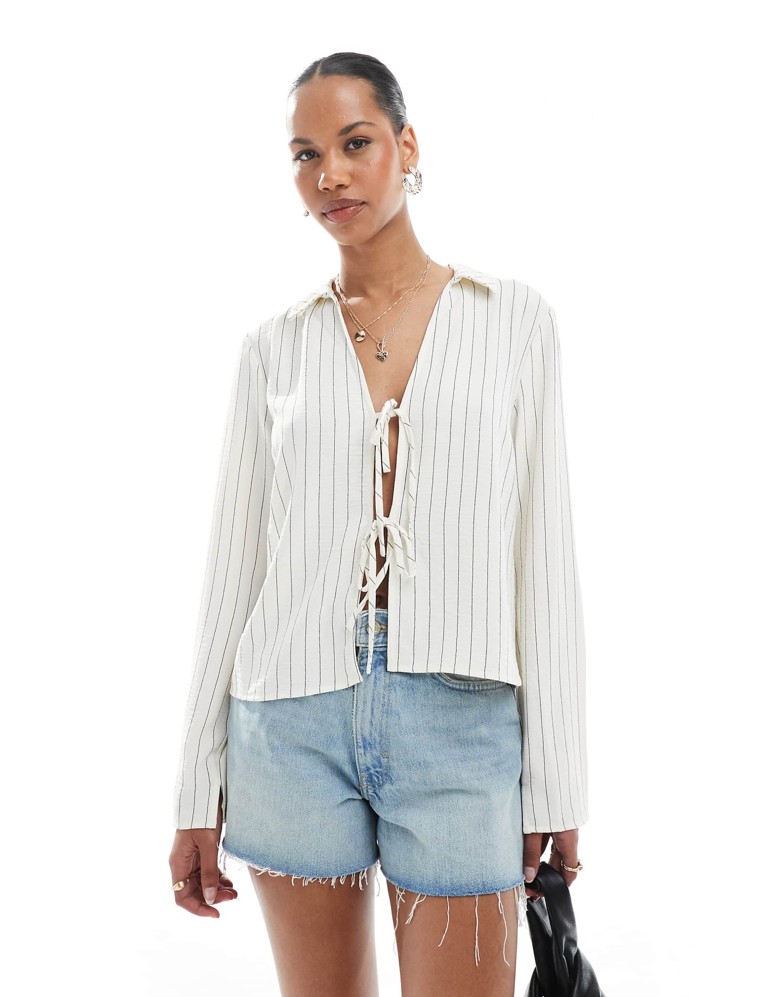 Завязывайте верх только спереди в белую полоску 10990₽