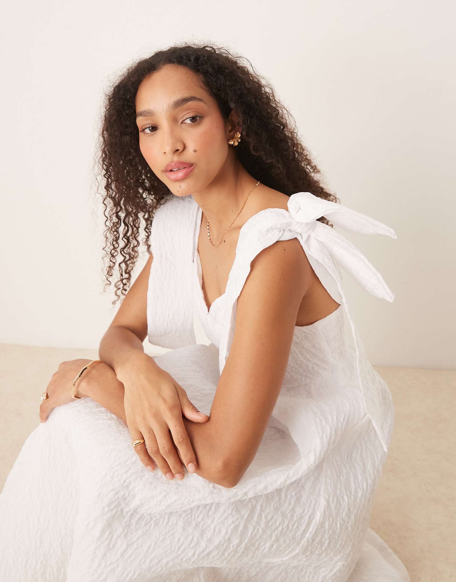 Жаккардовое миди-платье Dream Sister Jane Prairie с бантом белого цвета