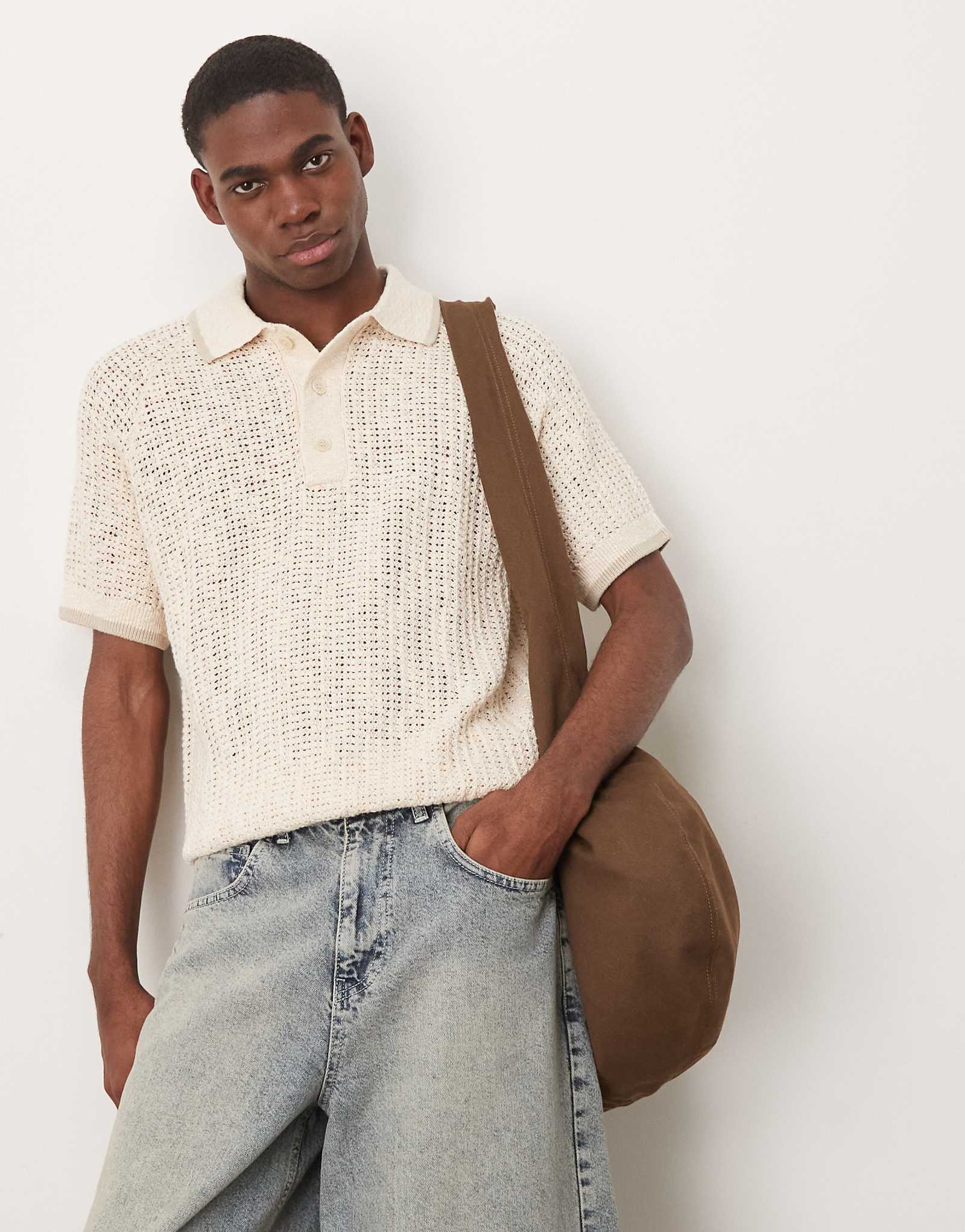 Легкий топ-поло из открытой вязки Mango бежевого цвета 8690₽