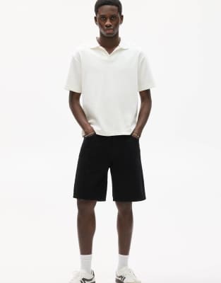 Джинсовые шорты стандартного кроя Pull&Bear черного цвета