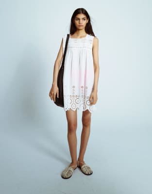 Мини-платье для сна от Topshop белого цвета с вышивкой