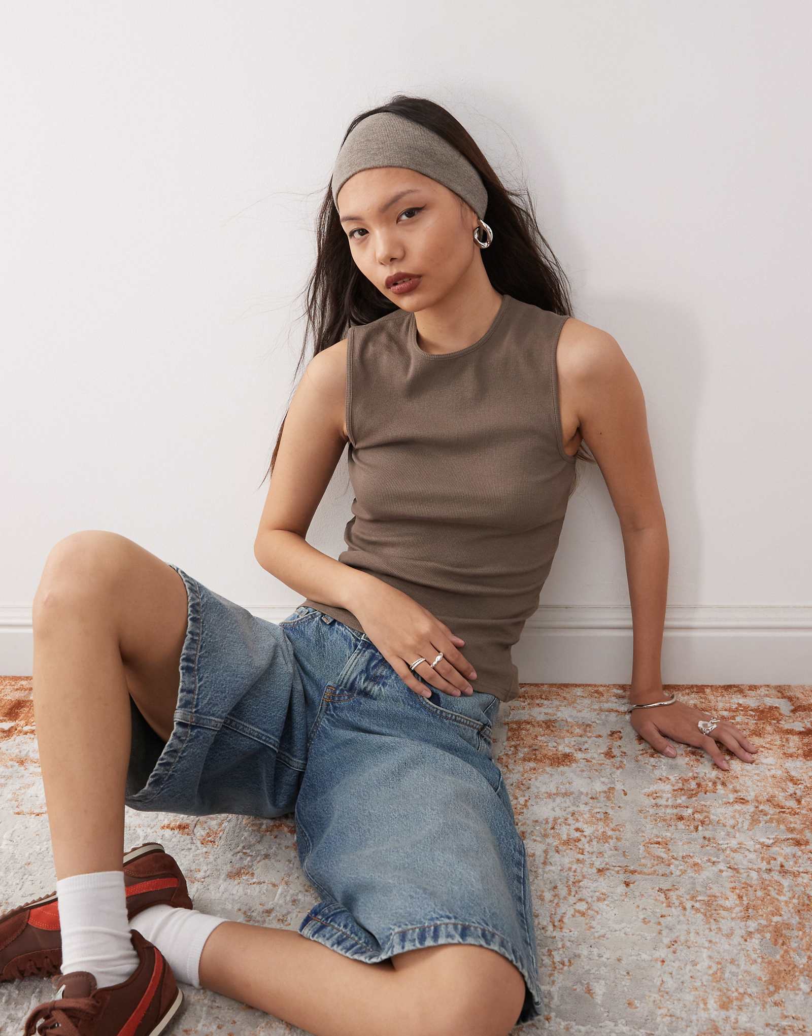 Майка в рубчик для буднего дня с темной родинкой 4090₽