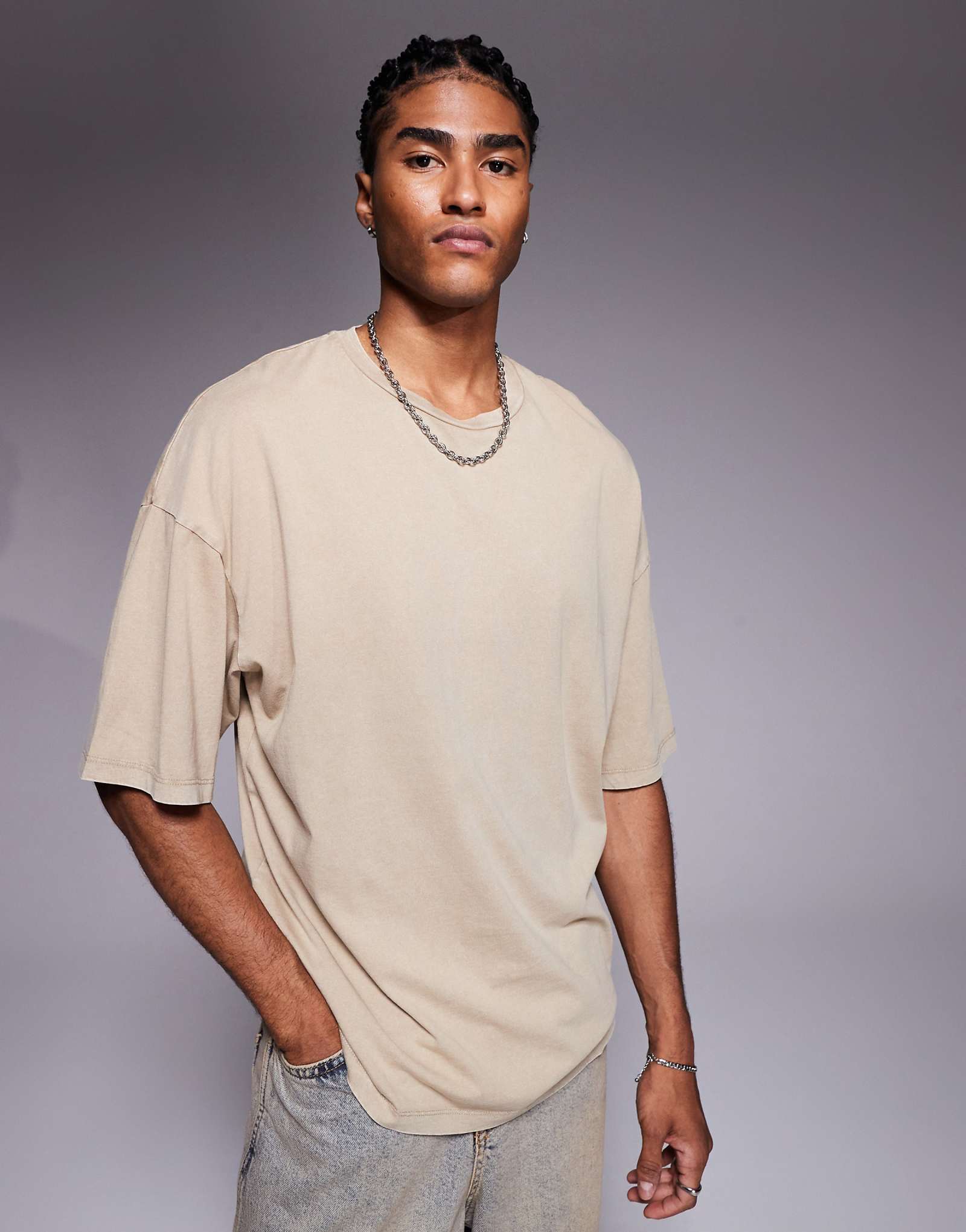 Постиранная футболка ADPT oversize кремового цвета 4490₽