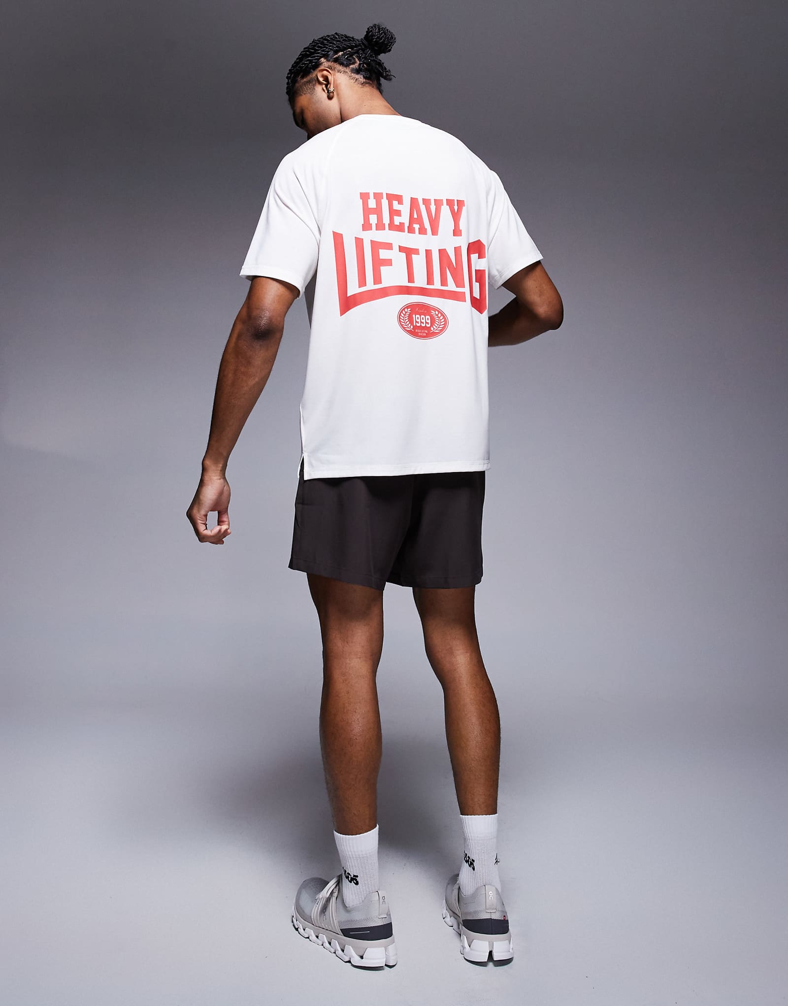 4505 Быстросохнущая футболка с принтом Heavy Lifting quick dry на спине в винтажном белом цвете 5690₽