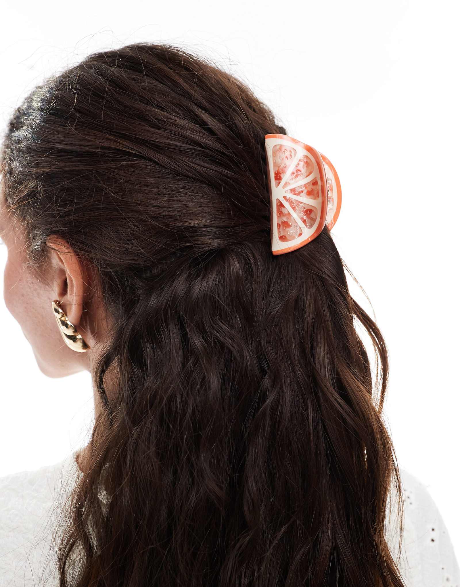 Дополните аксессуарами апельсиново-цитрусовый коготь для волос в оранжевом цвете