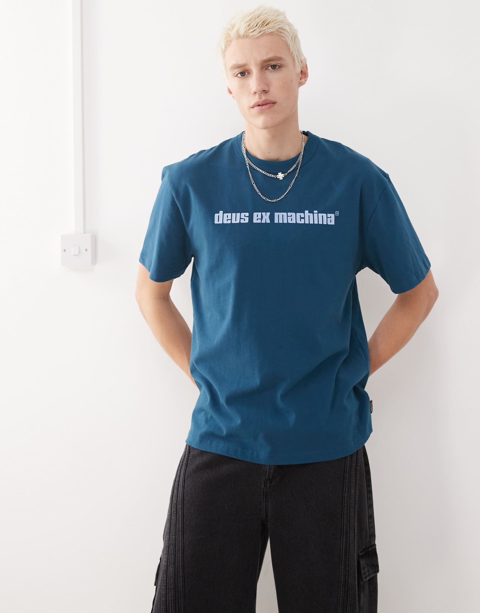Футболка с рисунком Deus Ex Machina синего цвета 13190₽