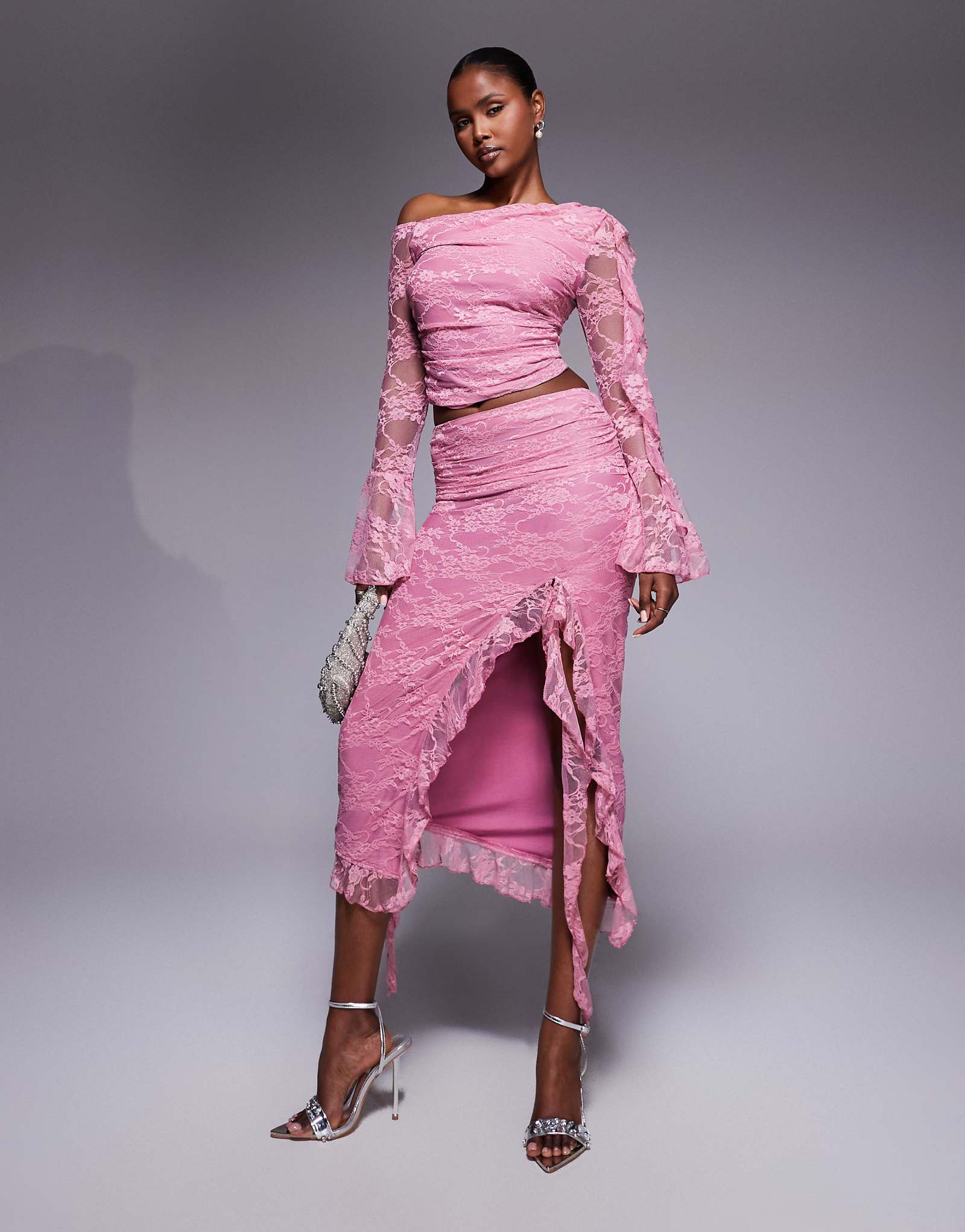 Асимметричная кружевная юбка миди с рюшами в виде любовного треугольника темно-розового цвета - часть комплекта