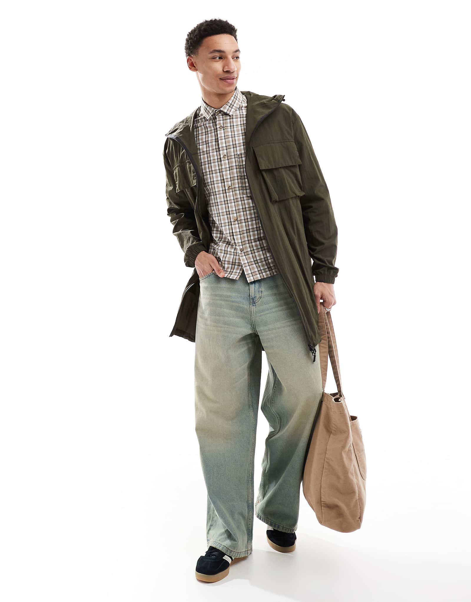 Куртка-ветровка Brave Soul festival цвета хаки 17190₽