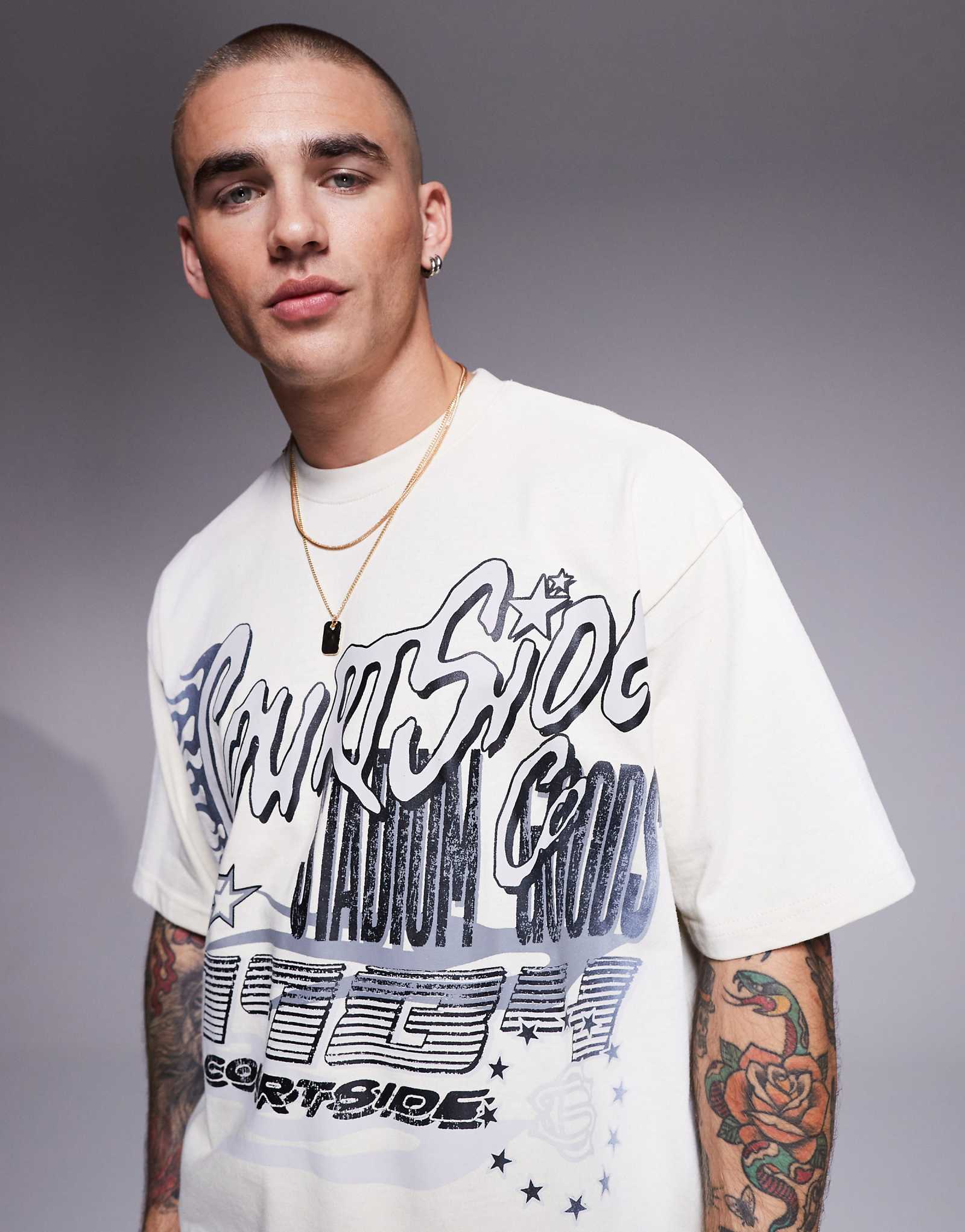 Облегающая футболка кремового цвета с объемным рисунком 250 г/м.