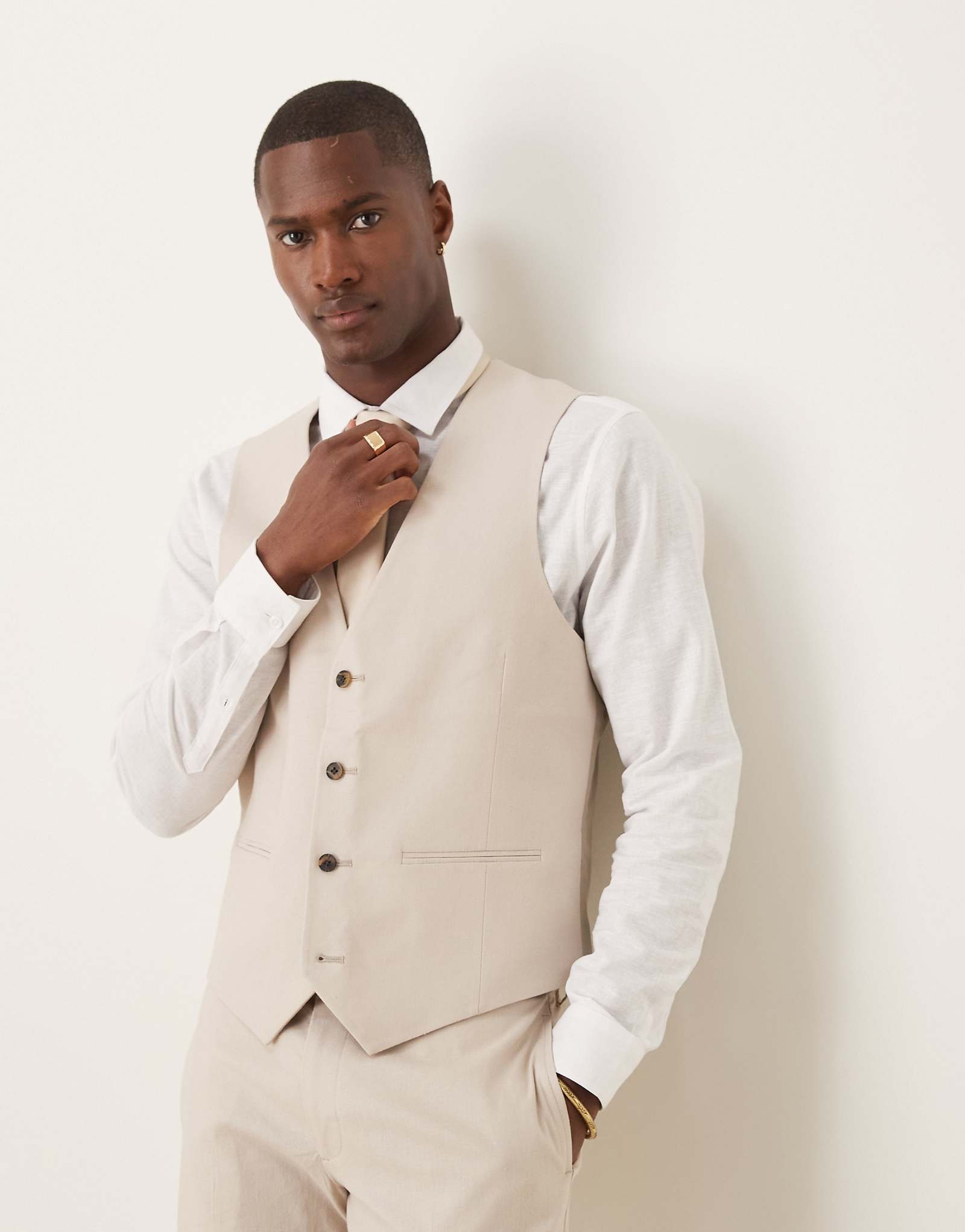 Облегающий льняной костюм-жилет ASOS DESIGN из камня 8990₽