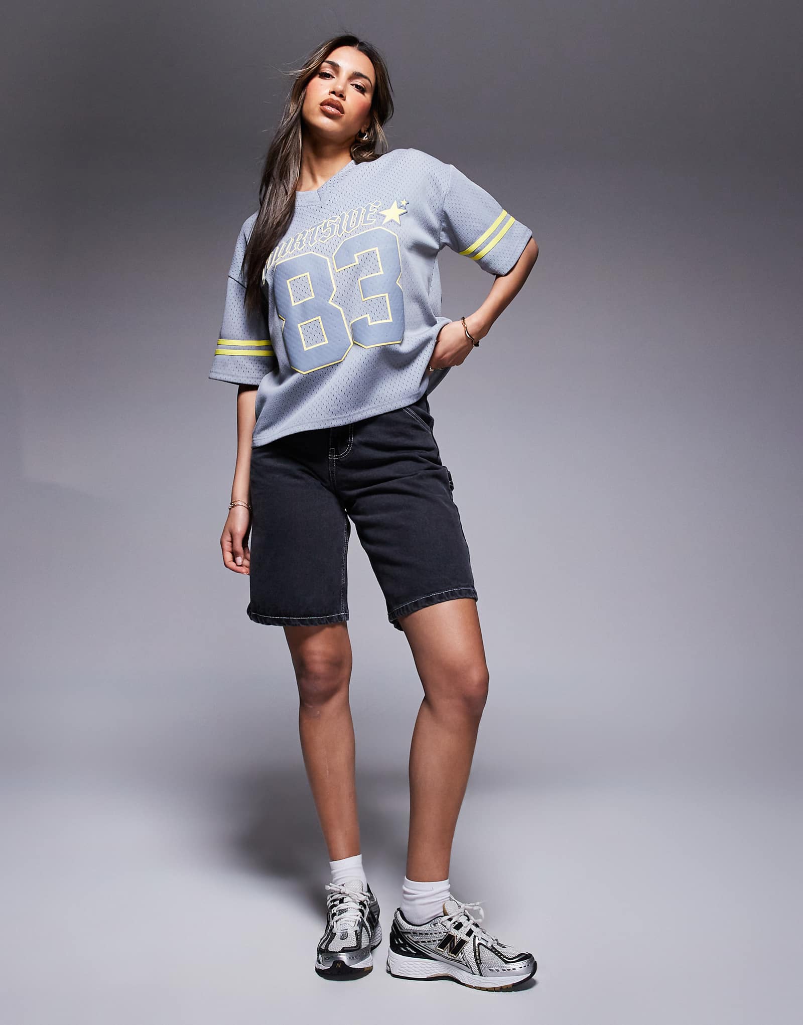 Джинсовые шорты carpenter из плотной ткани с вышивкой на заднем кармане черного цвета