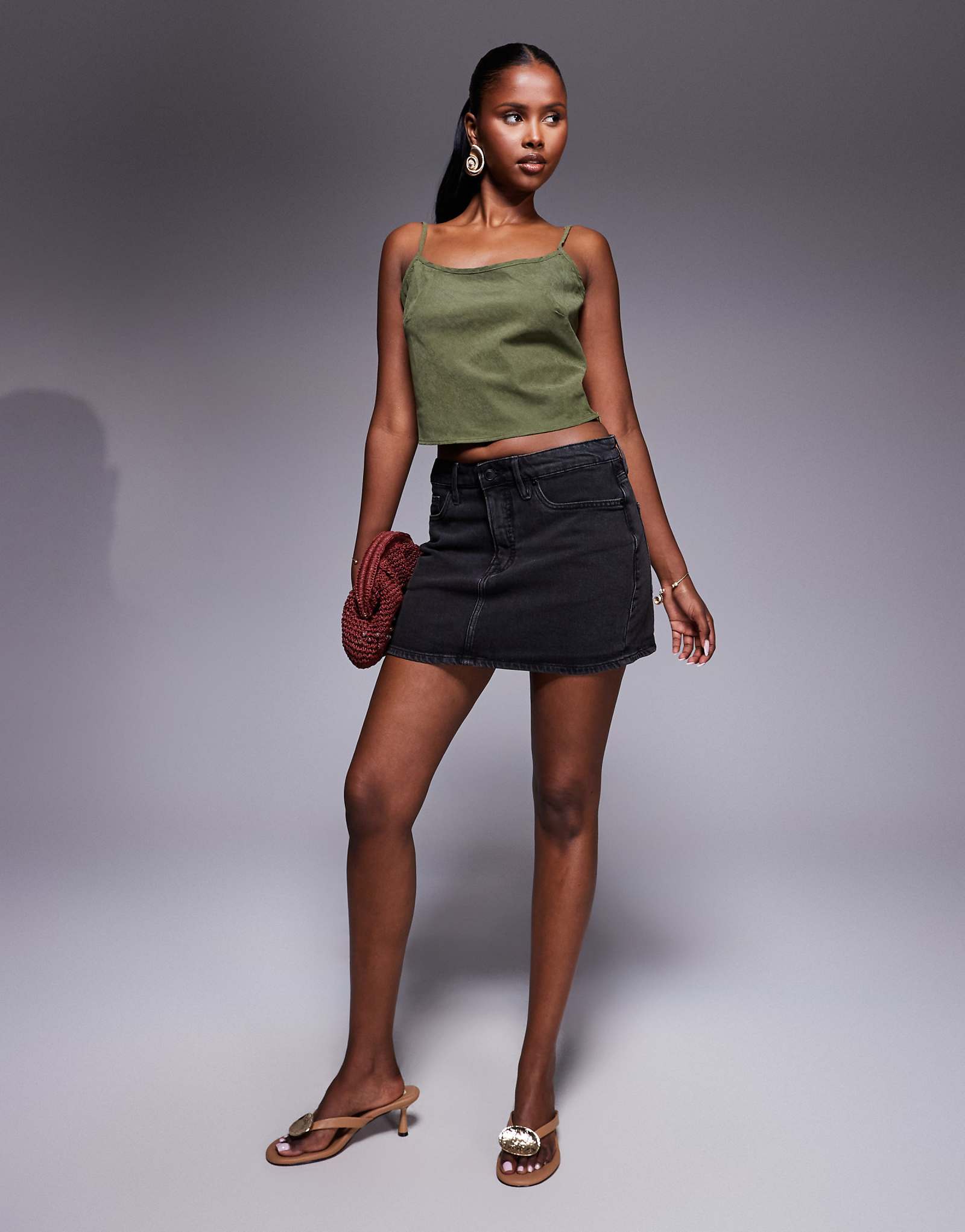 Хорошая американская мини-юбка 90-х черная 26290₽