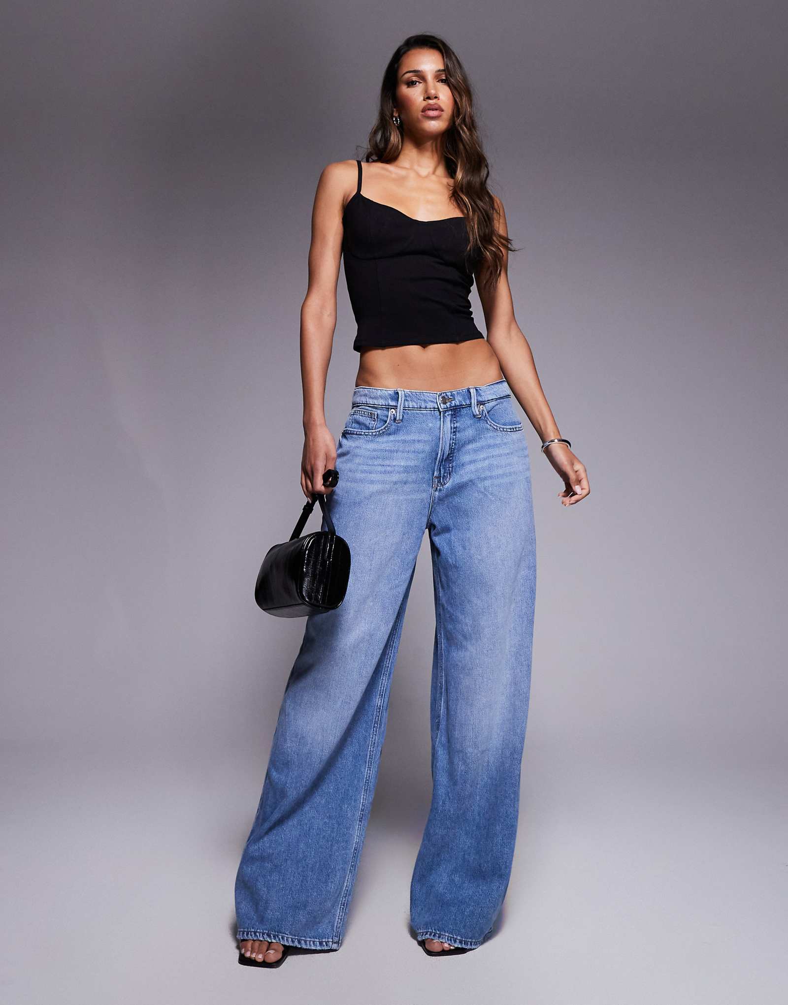 Хорошие американские невесомые джинсы good standard ease цвета индиго