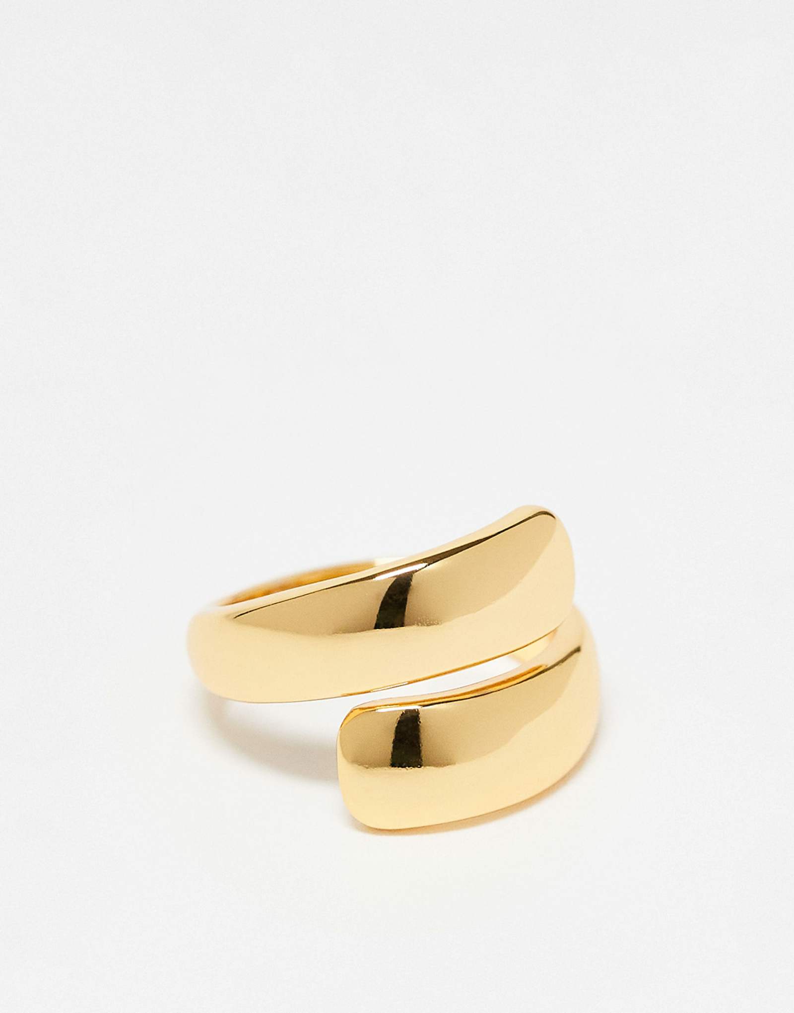 Дополните аксессуар массивным плоским кольцом-крестиком Z из золота 6490₽