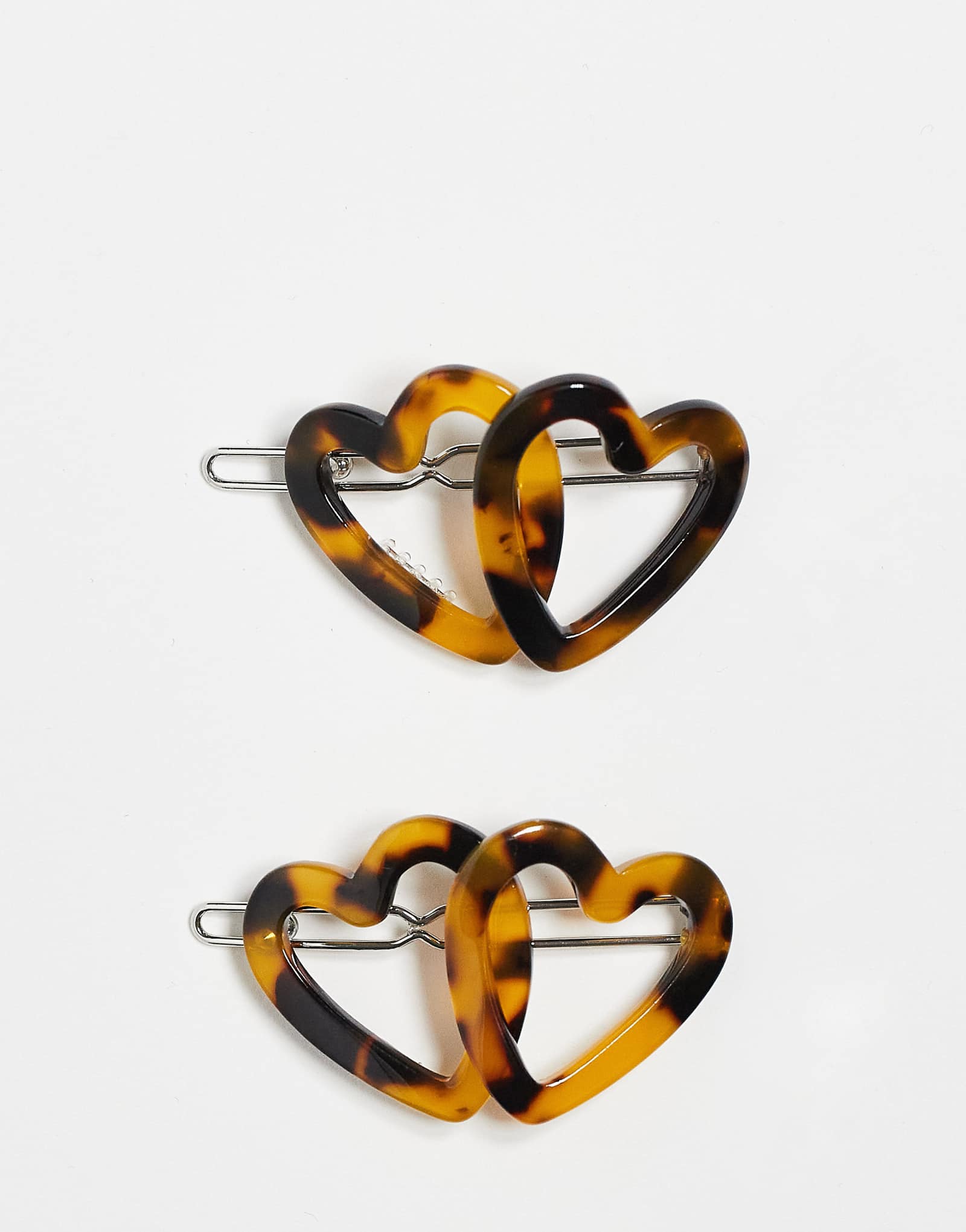 Заколки для волос ASOS DESIGN в форме сердца из 2-х упаковок коричневого цвета 2390₽