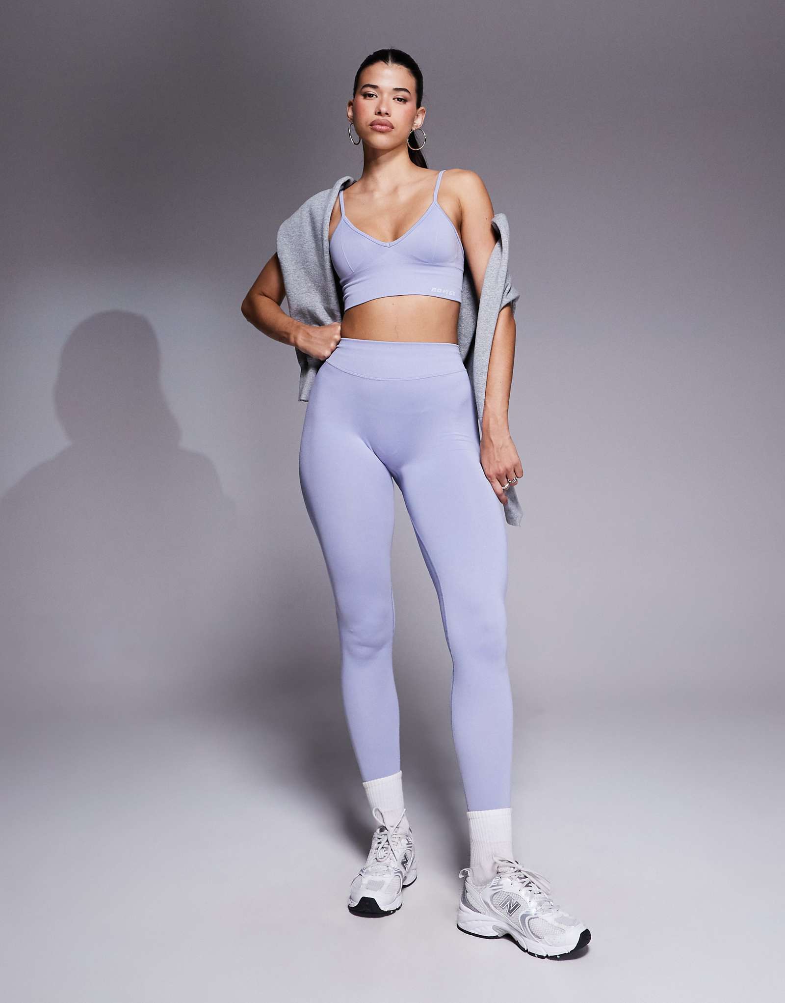 Bo+Tee - это роскошные леггинсы с завышенной талией синего цвета fresh form, которые входят в комплект