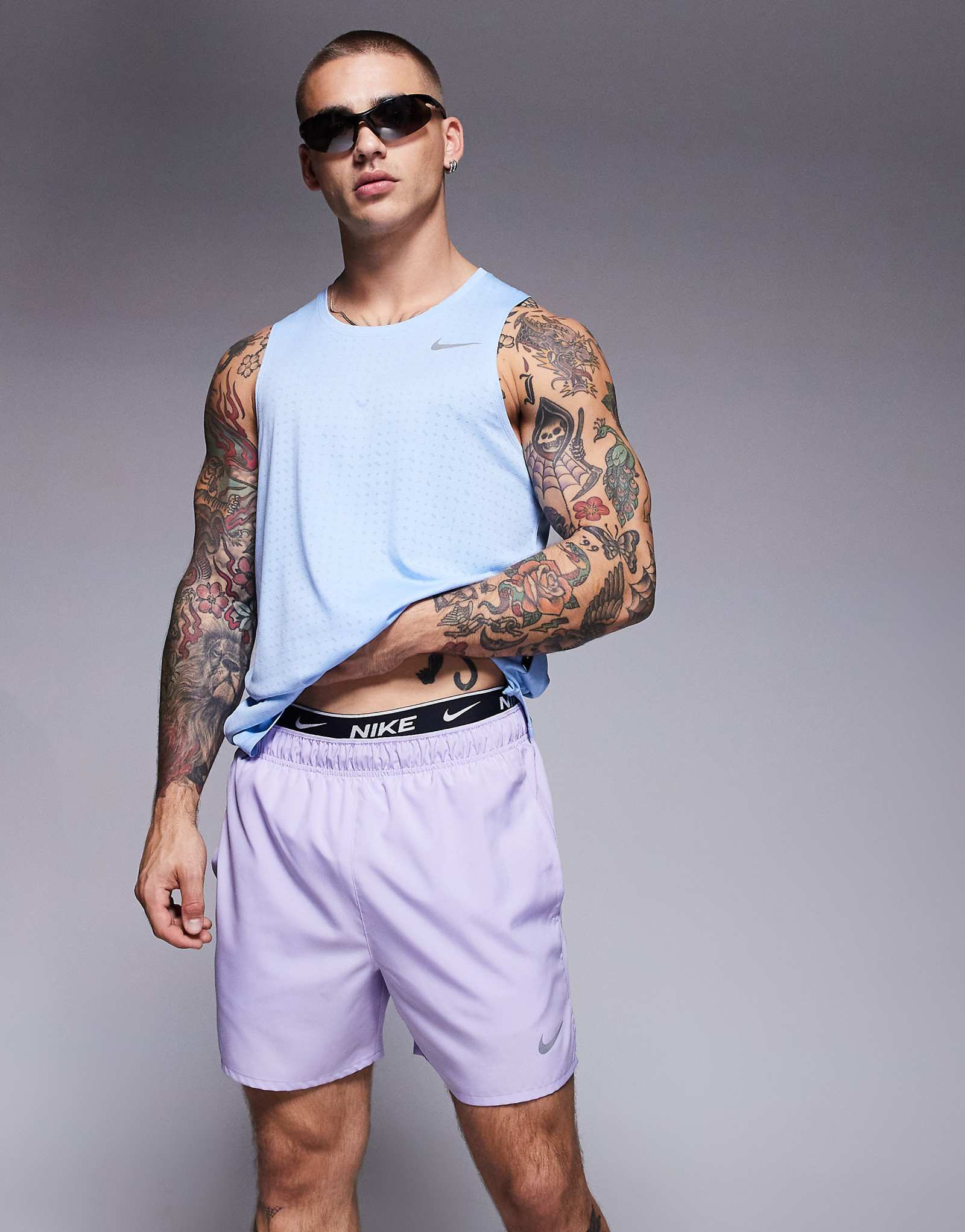 Шорты Nike Running Challenger Dri-FIT длиной 5 дюймов фиолетового цвета 8190₽