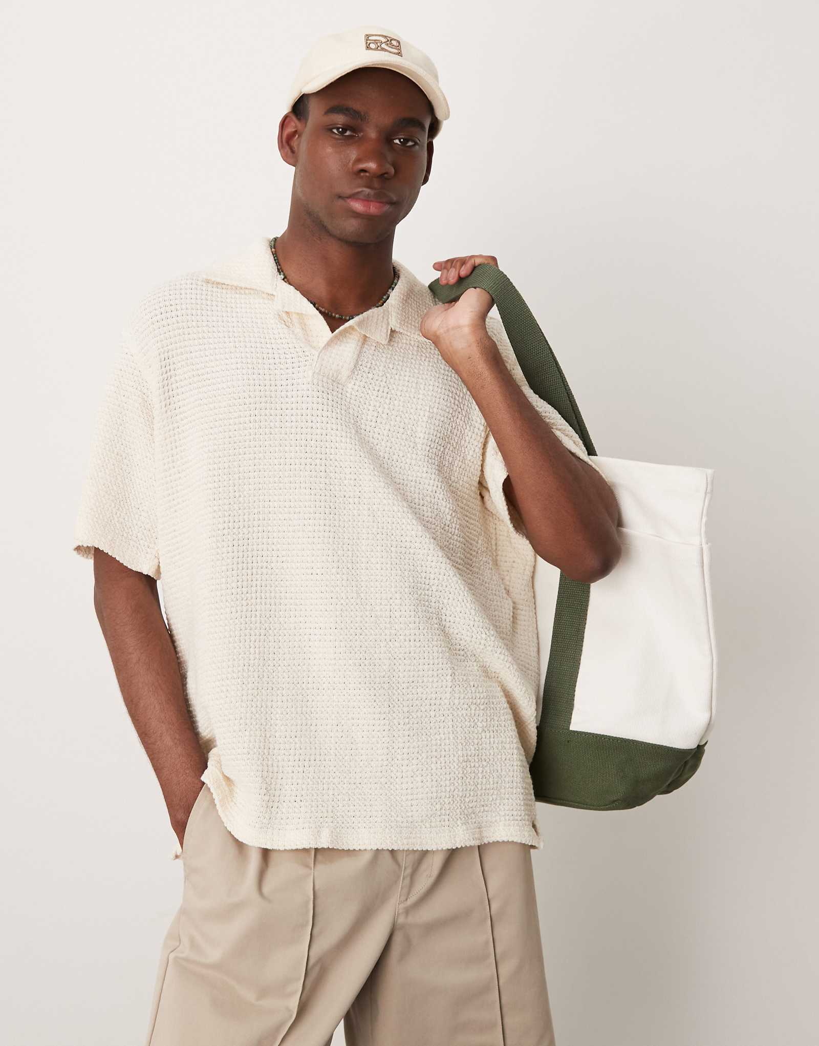 Топ-поло с отложным воротником и вафельной текстурой mango цвета экрю 9890₽