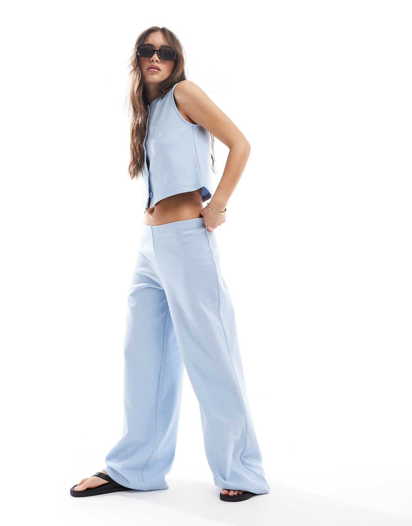 Широкие брюки из мягкого трикотажа в рубчик Miss Selfridge синего цвета 7590₽