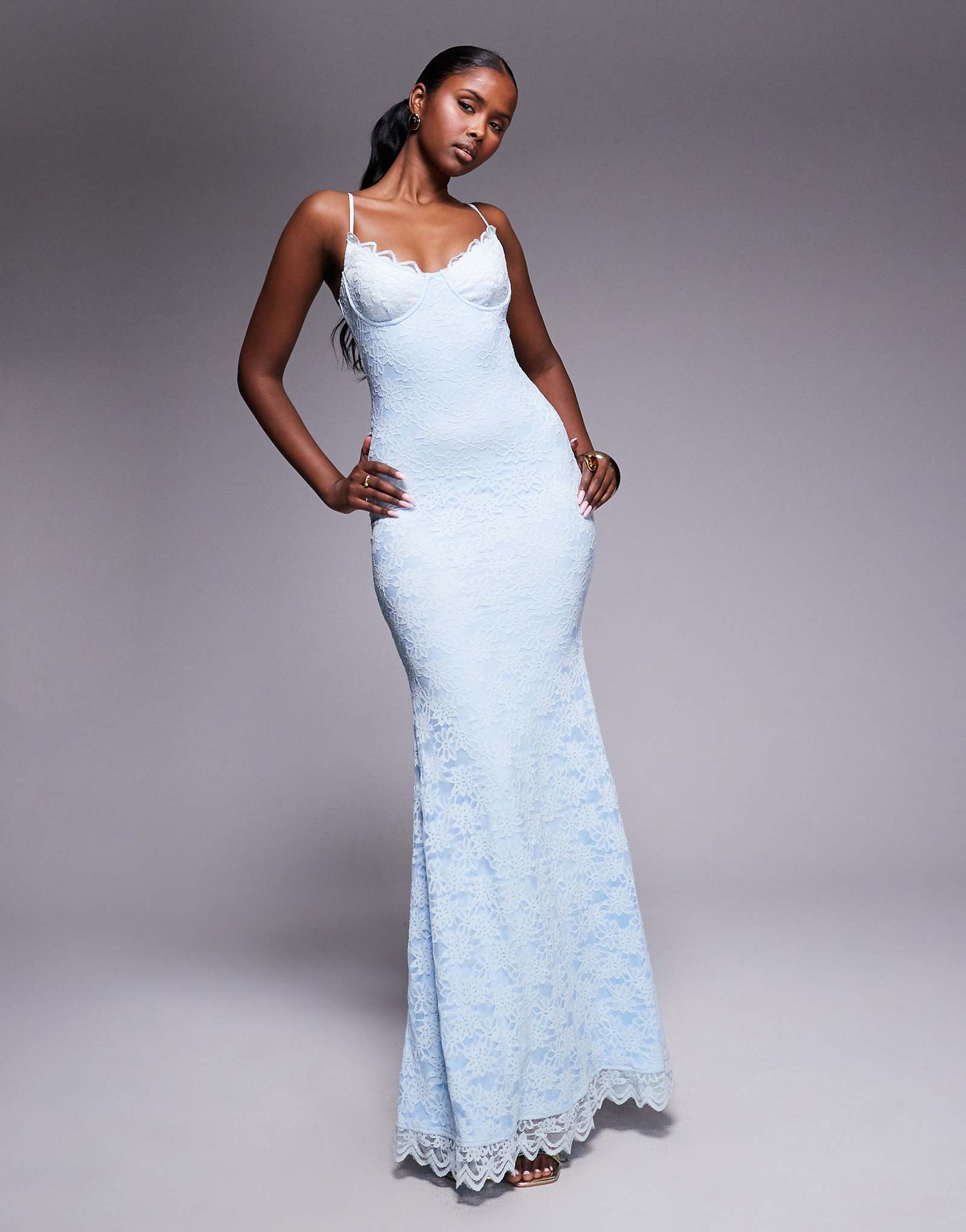 Макси-платье Wanderdoll Leah из структурированного батистового кружева с рыбьим хвостом светло-голубого цвета
