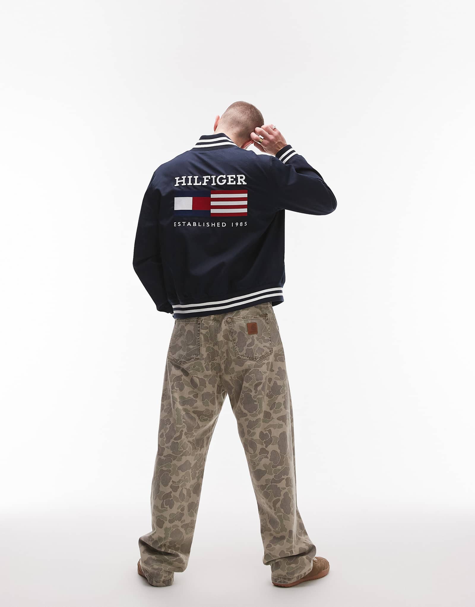 Школьная куртка-бомбер Tommy Hilfiger americana темно-синего цвета 77790₽