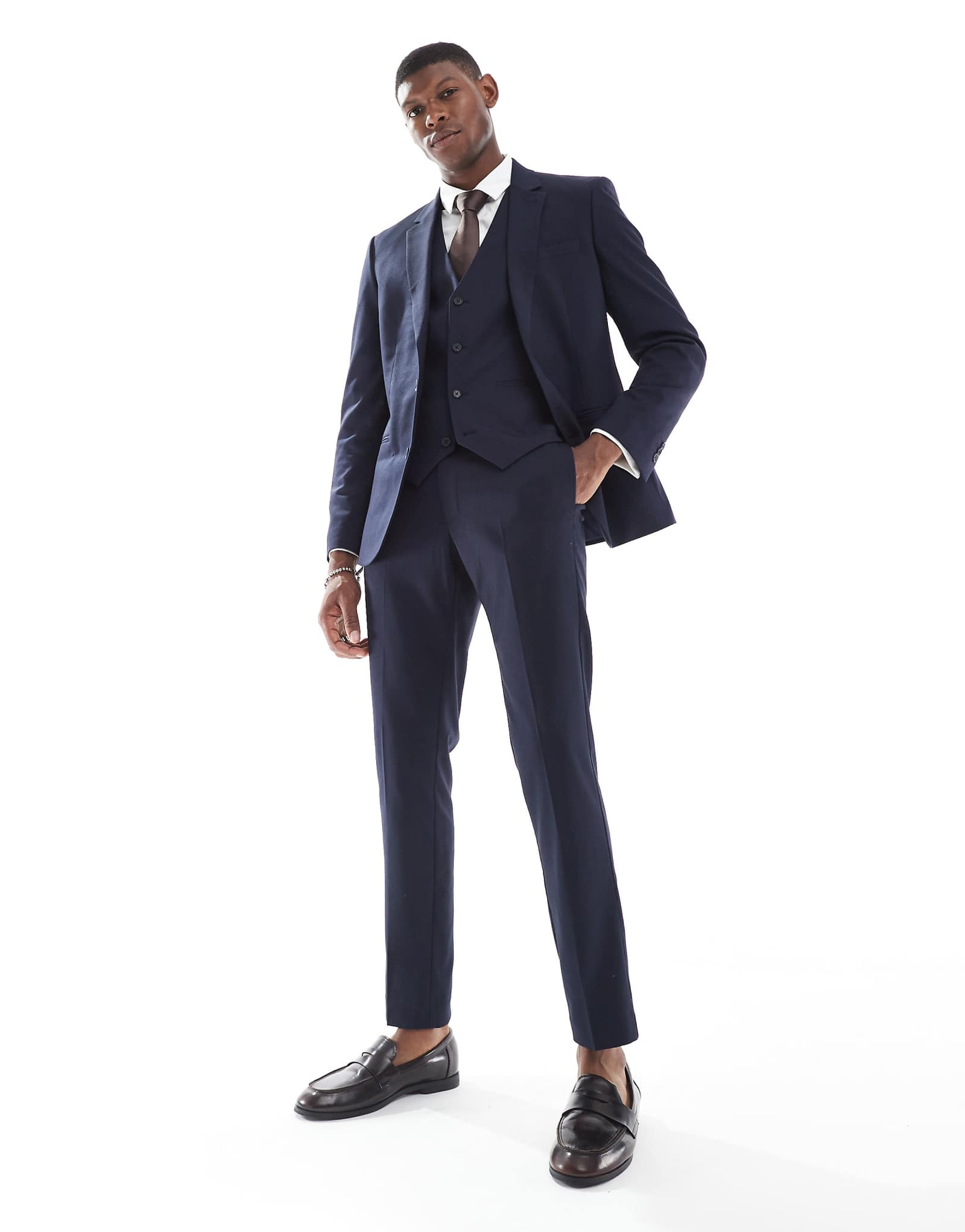 Зауженные брюки от костюма ASOS DESIGN темно-синего цвета 10890₽