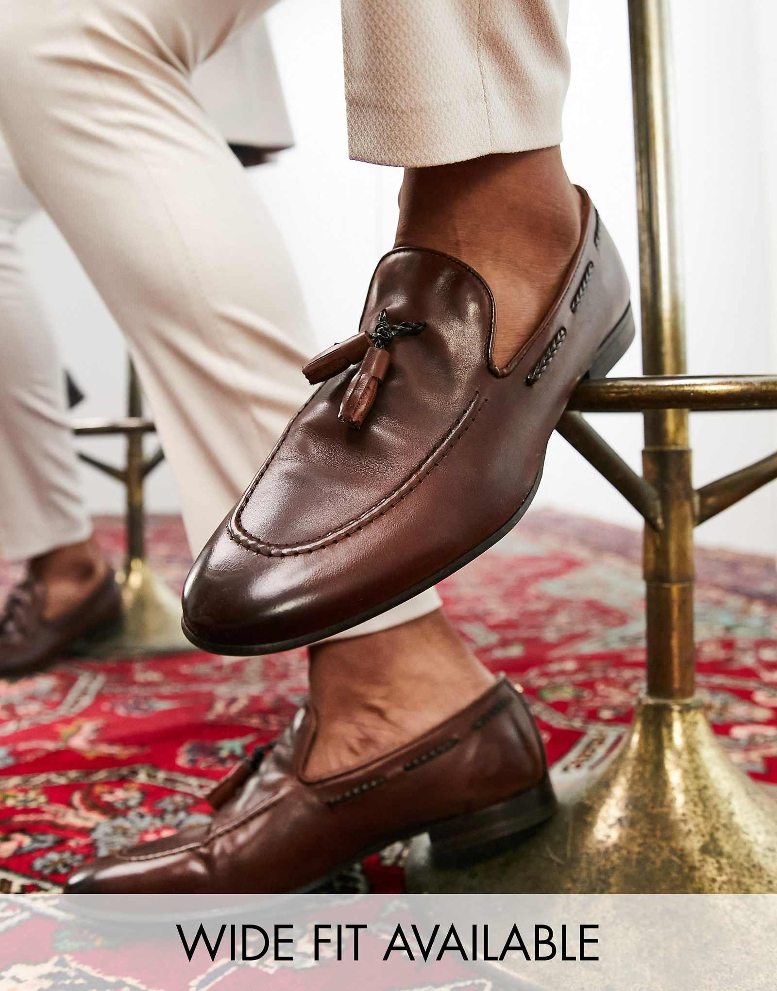 Мокасины Noak made in Portugal из коричневой кожи с кисточками 7890₽