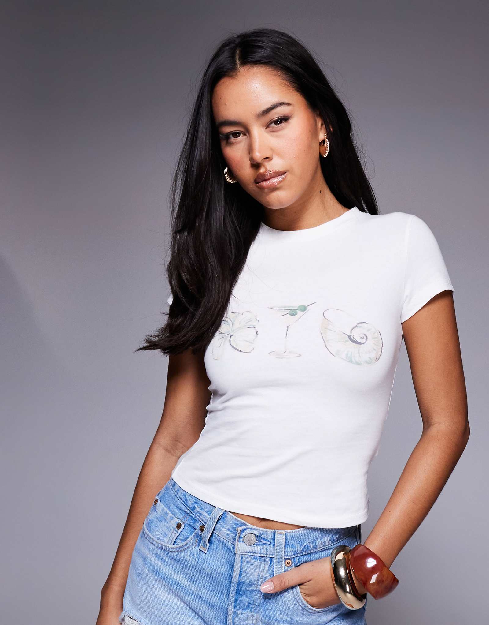 Детская футболка Princess Polly Odyssey с принтом ракушек и мартини белого цвета 9190₽