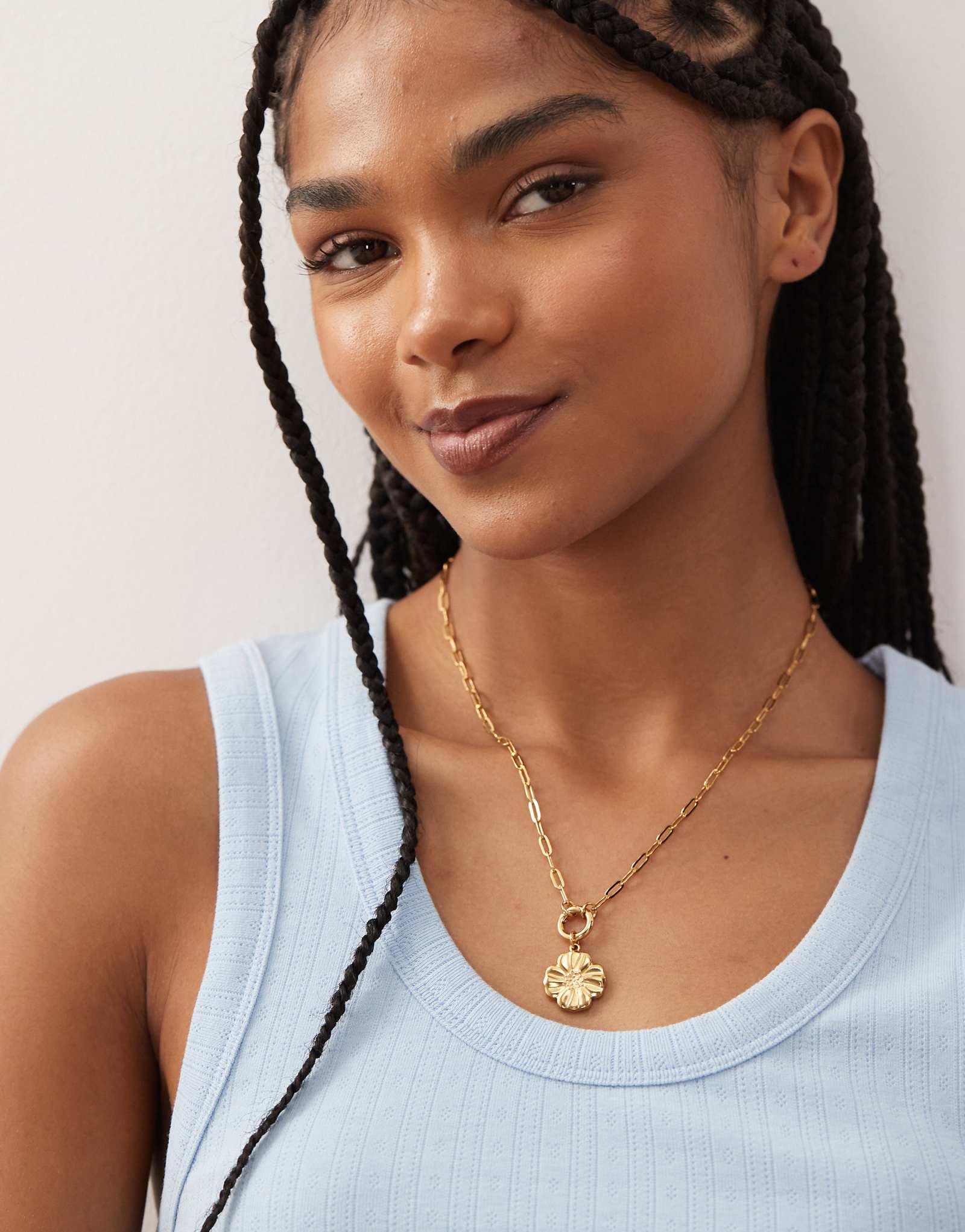 Золотое колье Petit Moments с цветочной цепочкой из нержавеющей стали