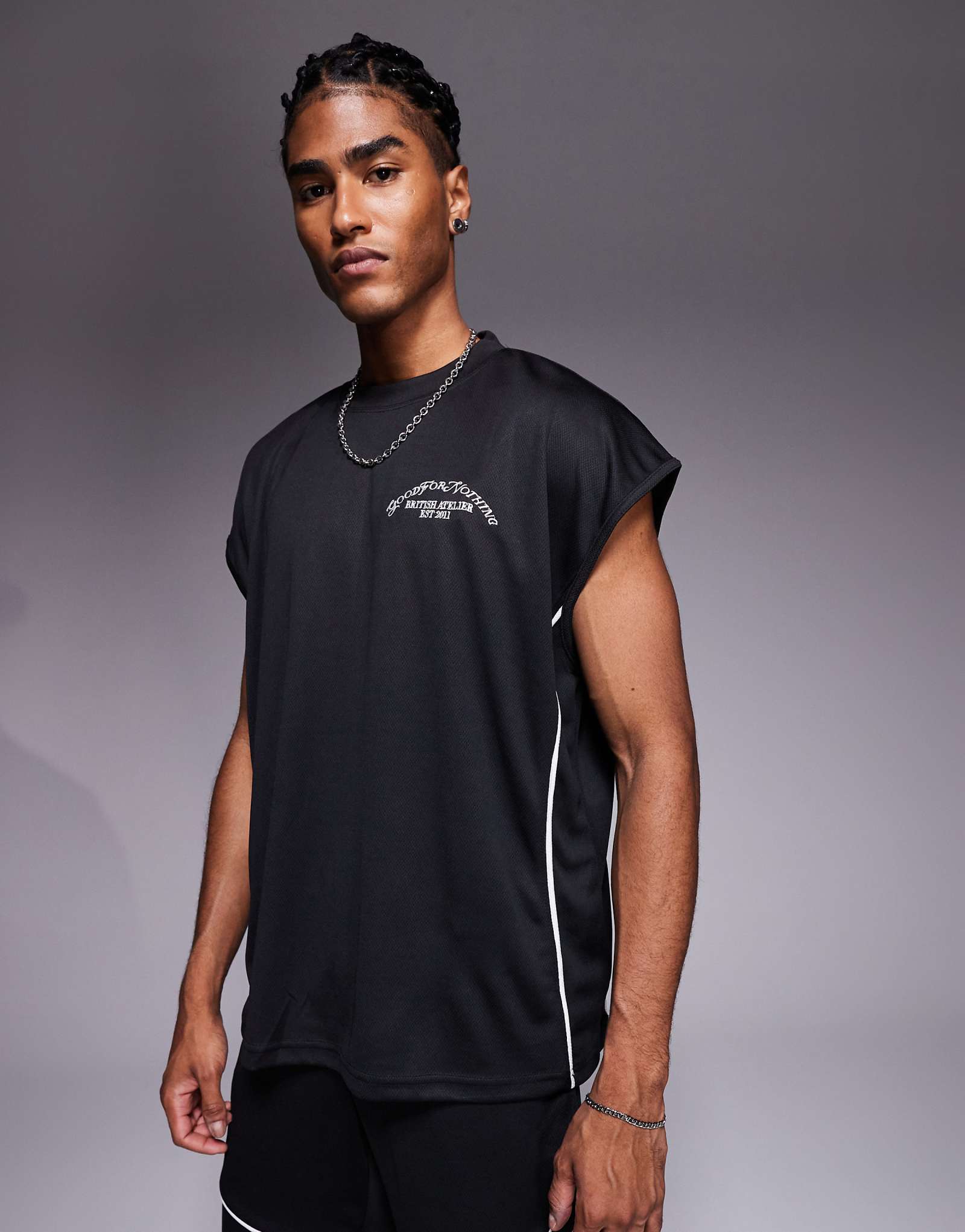 Сетчатая футболка Good For Nothing без рукавов черного цвета с бежевой окантовкой - часть комплекта 7290₽