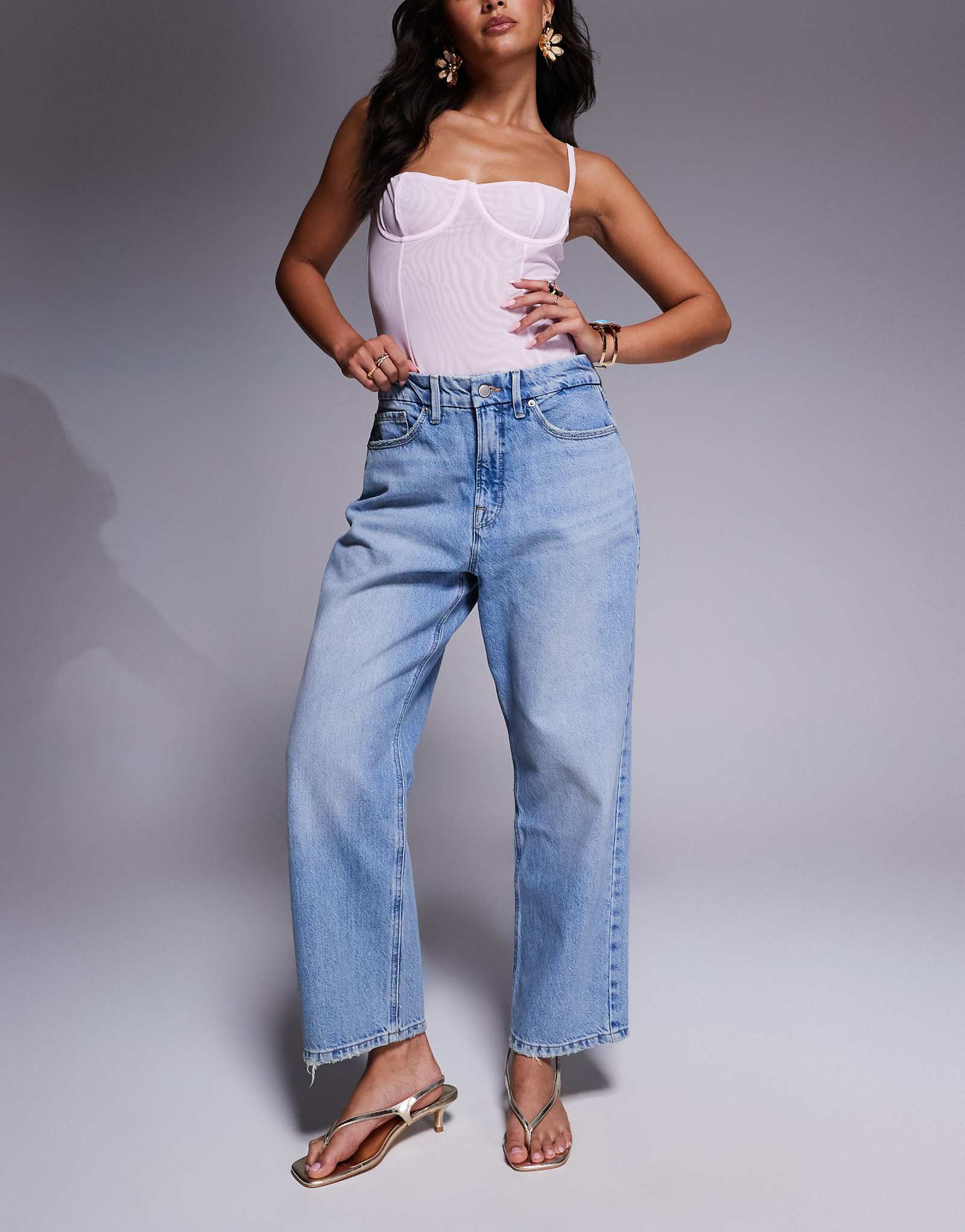 Хорошие американские укороченные джинсы в стиле 90-х свободного кроя темно-синего цвета 31390₽