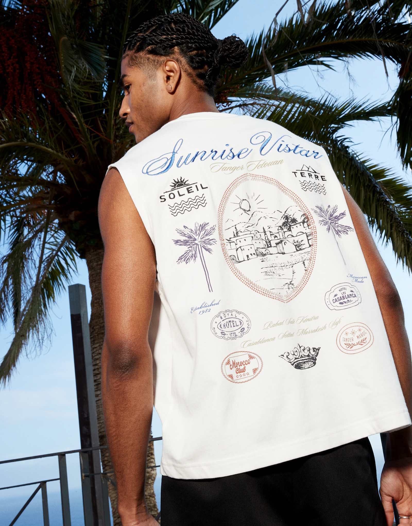 Вышитая майка River Island sunrise vistar белого цвета 8790₽